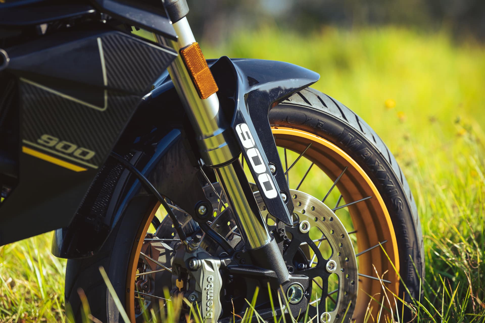 测试QJ电机SRT 900 S/SX