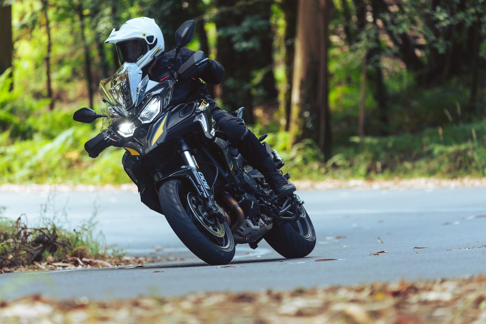 测试QJ电机SRT 900 S/SX