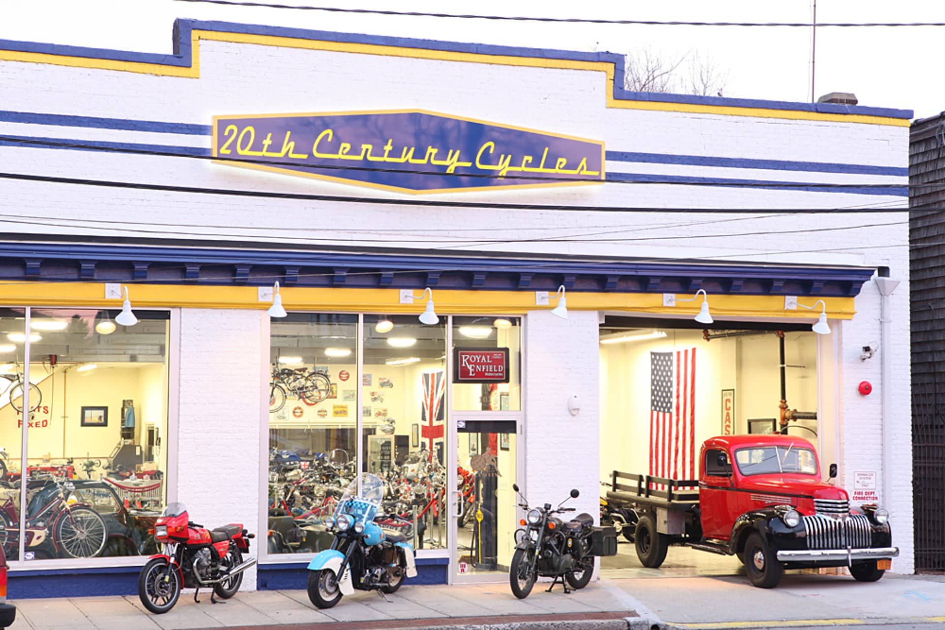 比利·乔尔（Billy Joel）出售她的摩托车