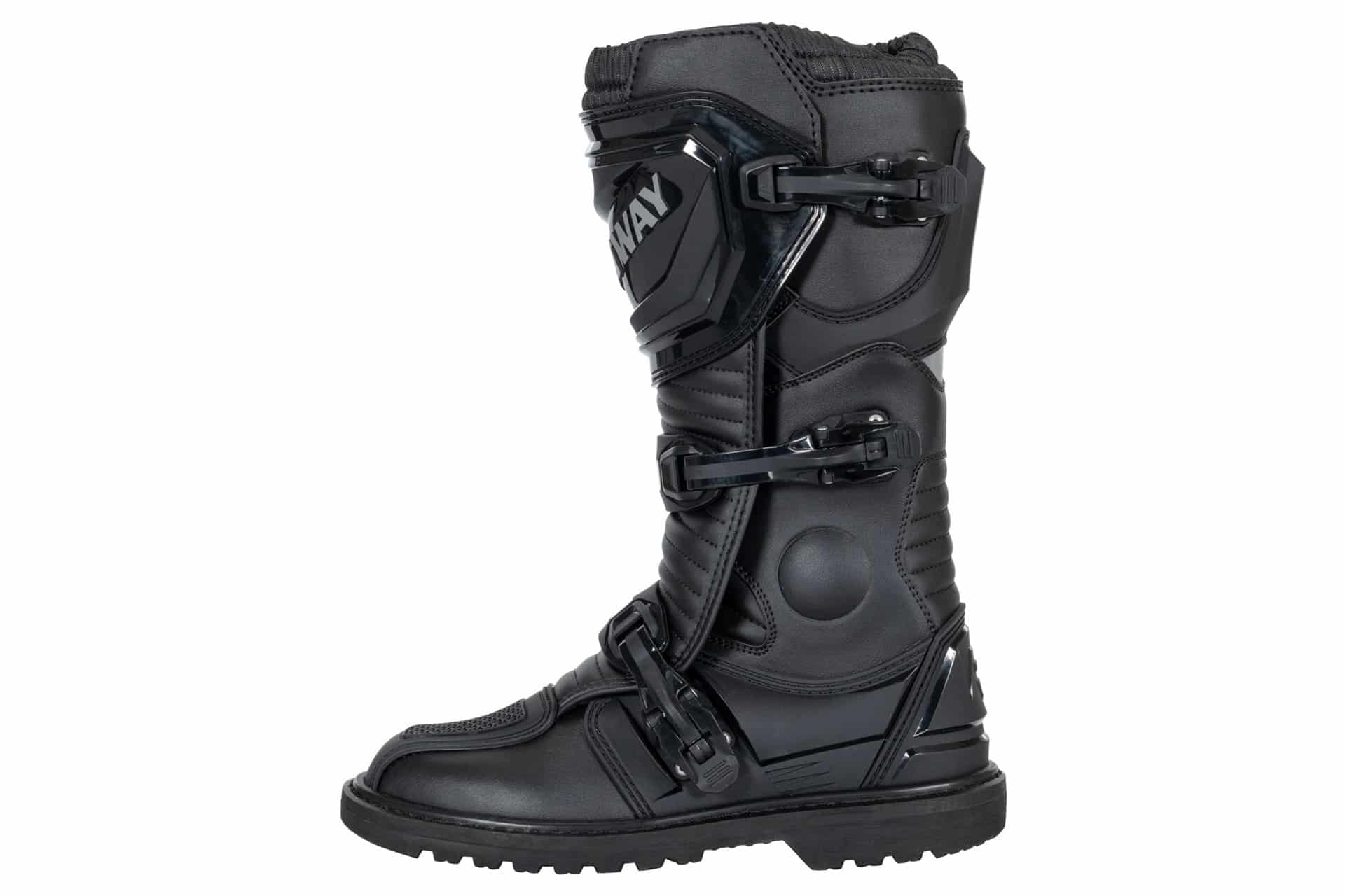 Fastway用新的S-2401鞋和S-2402靴子扩展了目录