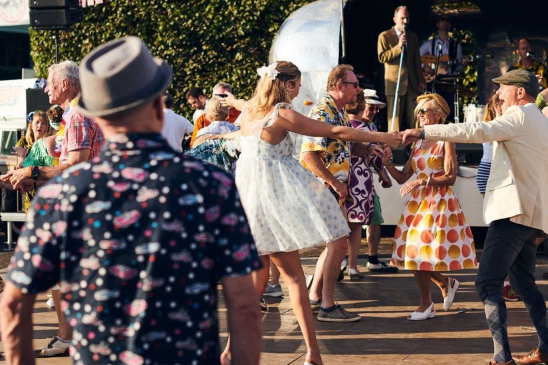 古德伍德复兴卡洛斯·奇卡（Carlos Checa）