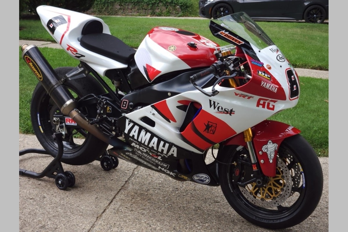 DV8摩托车的Yamaha“ YZF R1-7 OW-02”