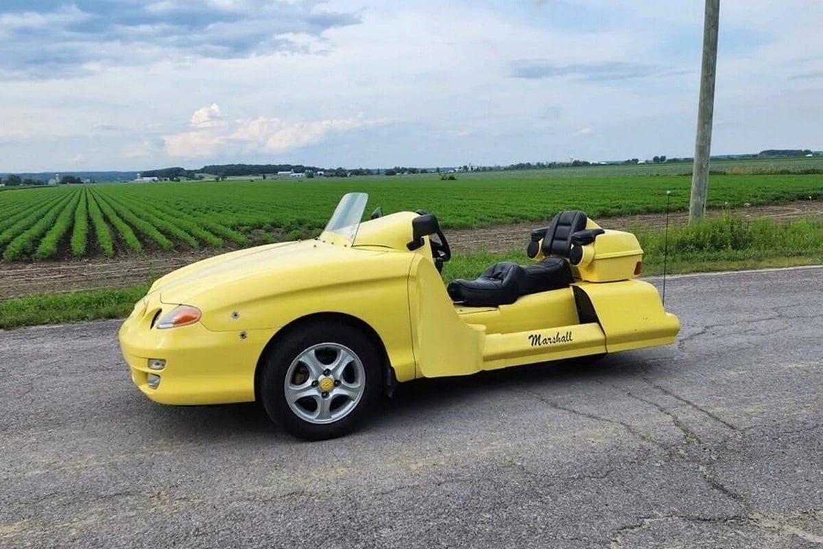 如何在同一项目中破坏现代双门轿跑车和本田金翼