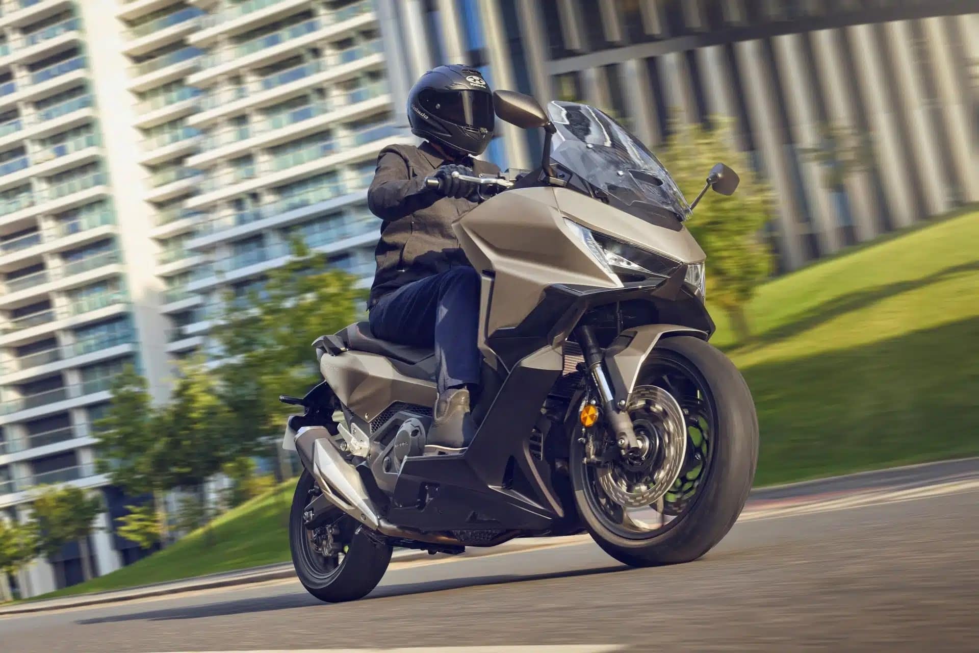 本田Forza 750 2026