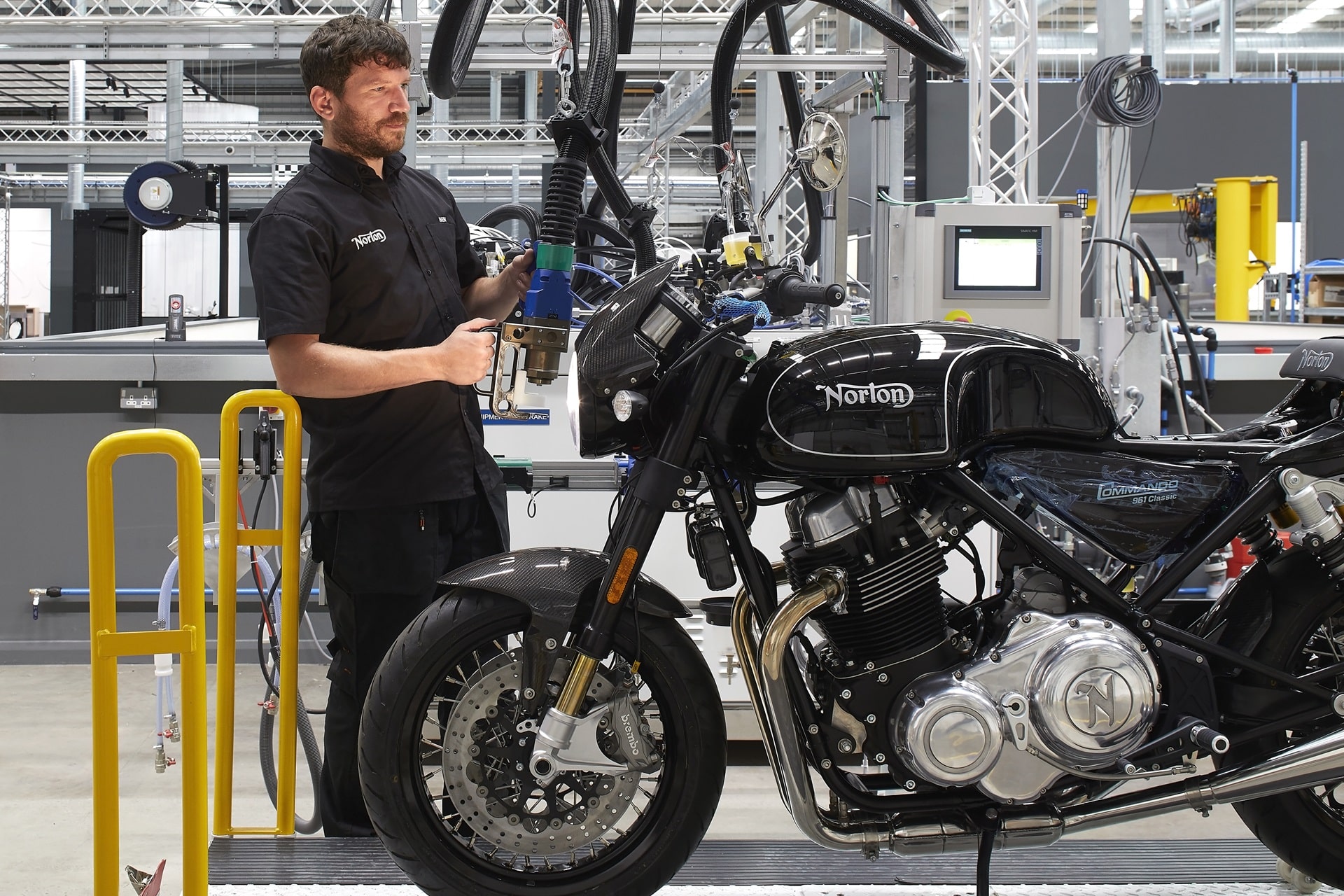 诺顿宣布了当前模型范围的生产结束