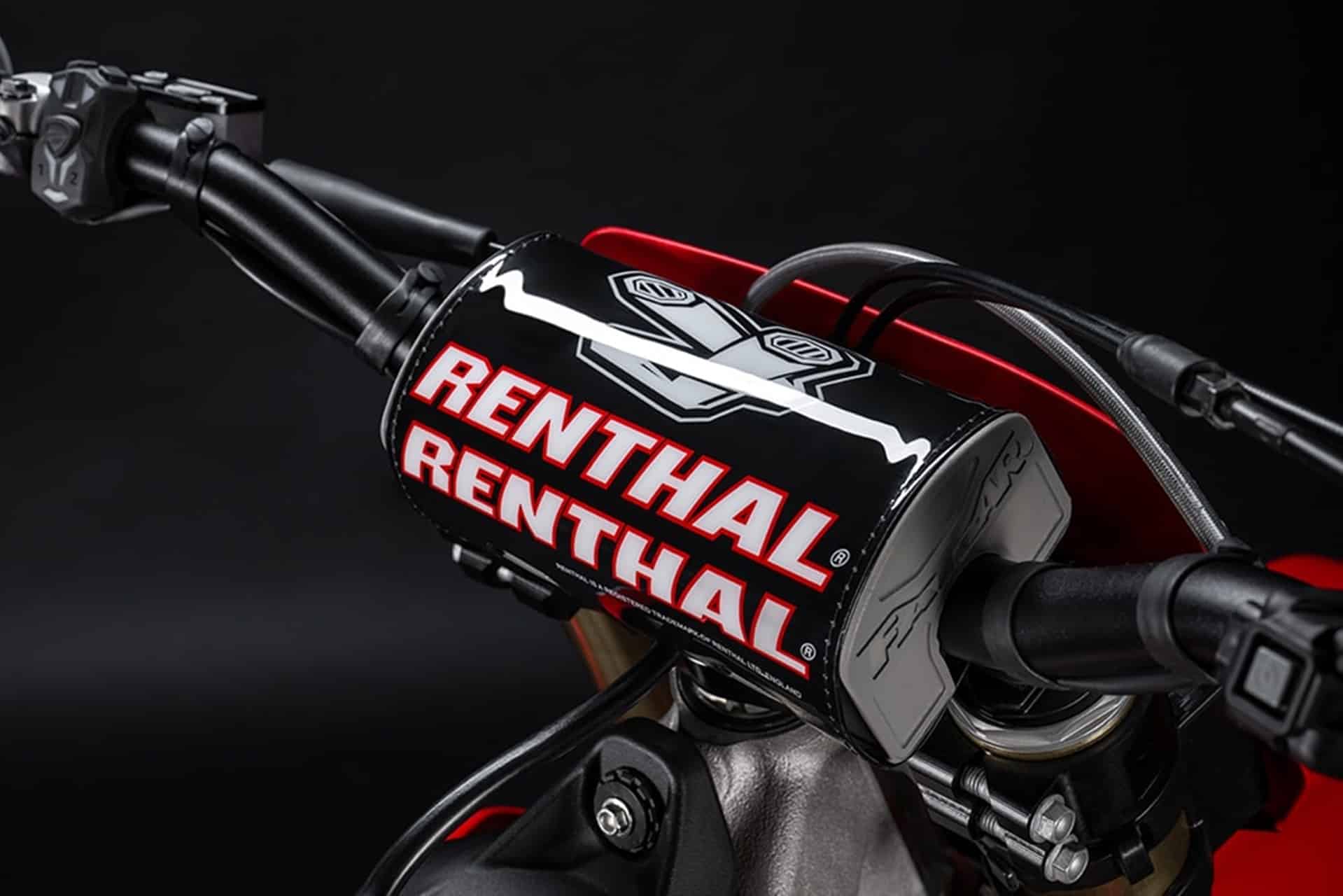 照片：Ducati Performance为Demo450 MX提供了新的配件，以获得最大的轨道性能