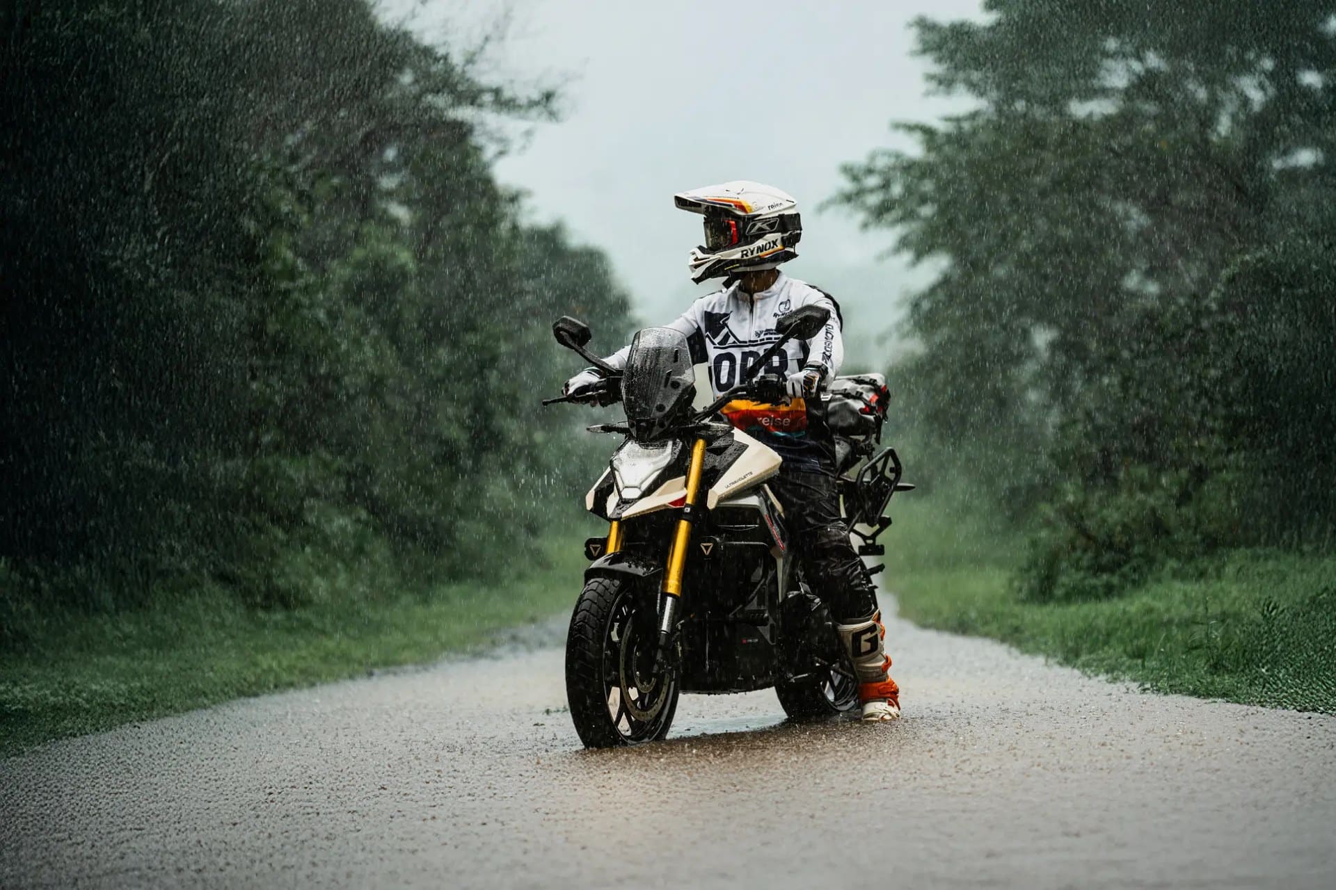 Ultraviolette X-47 Crossover 2026