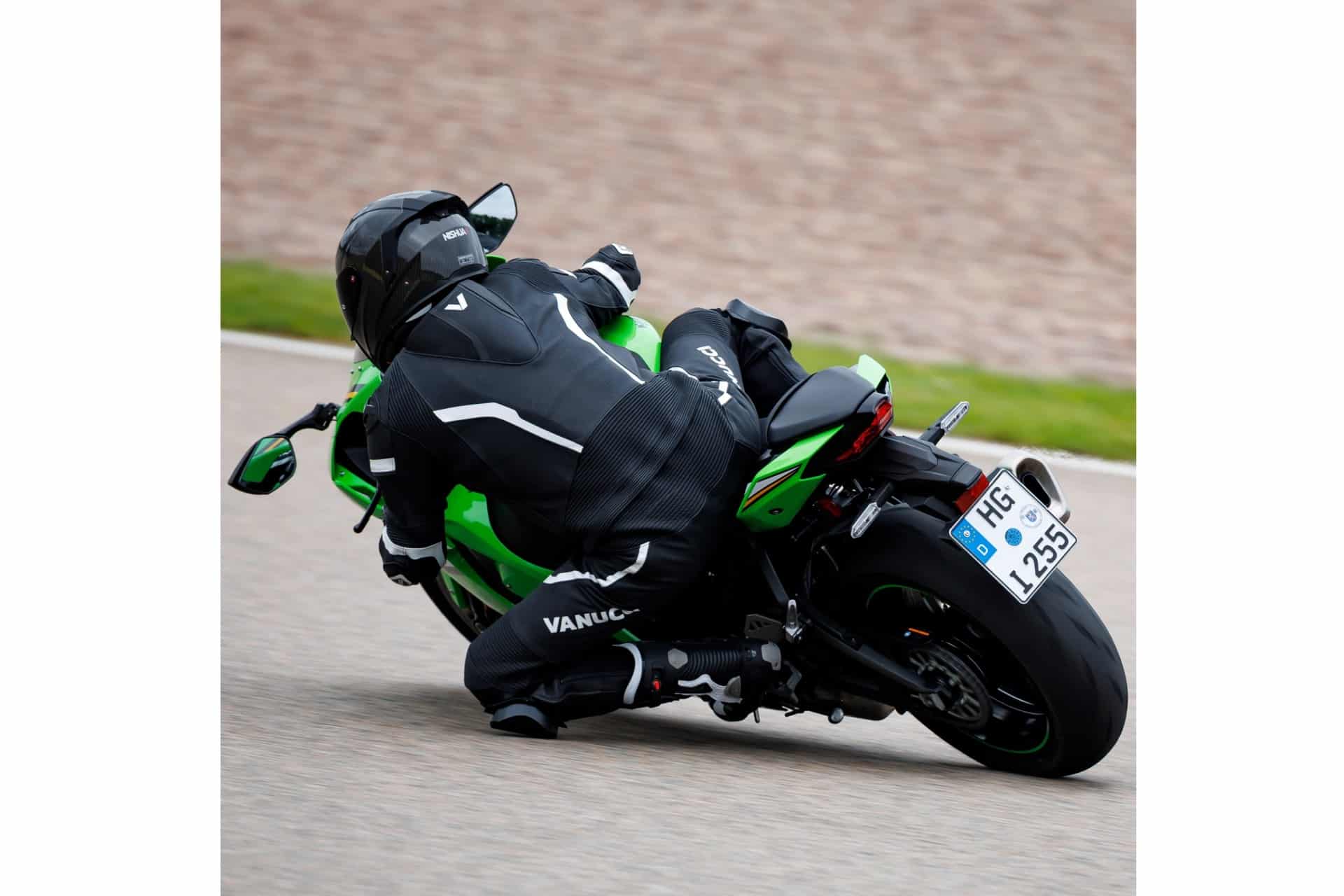 两件式皮革猴子VSUCCI VSM-5