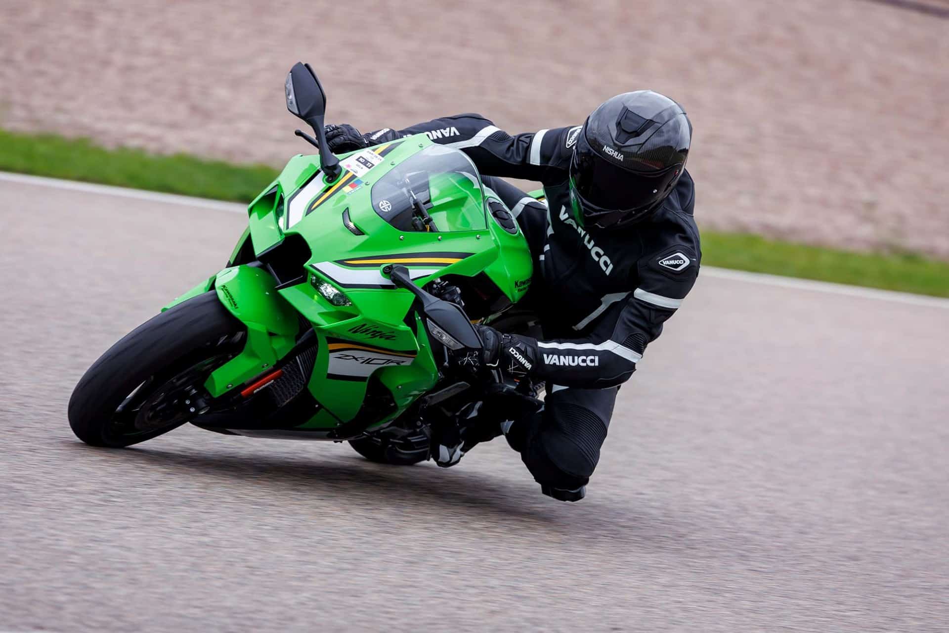 Mono de cuero de dos piezas Vanucci VSM-5 (1)