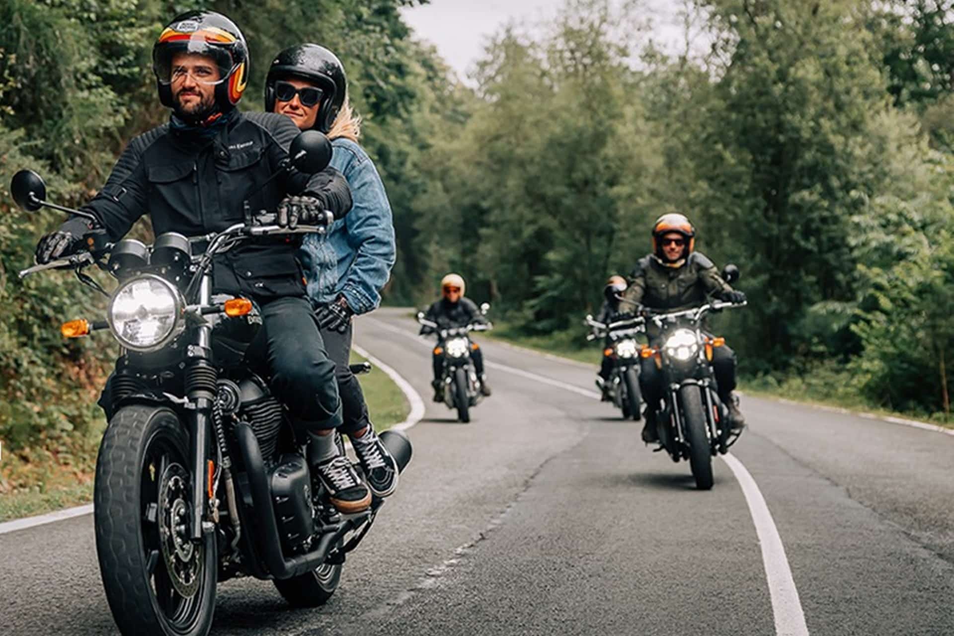 世界各地有40,000多名摩托车手召集了皇家恩菲尔德（Royal Enfield）2025年的骑行