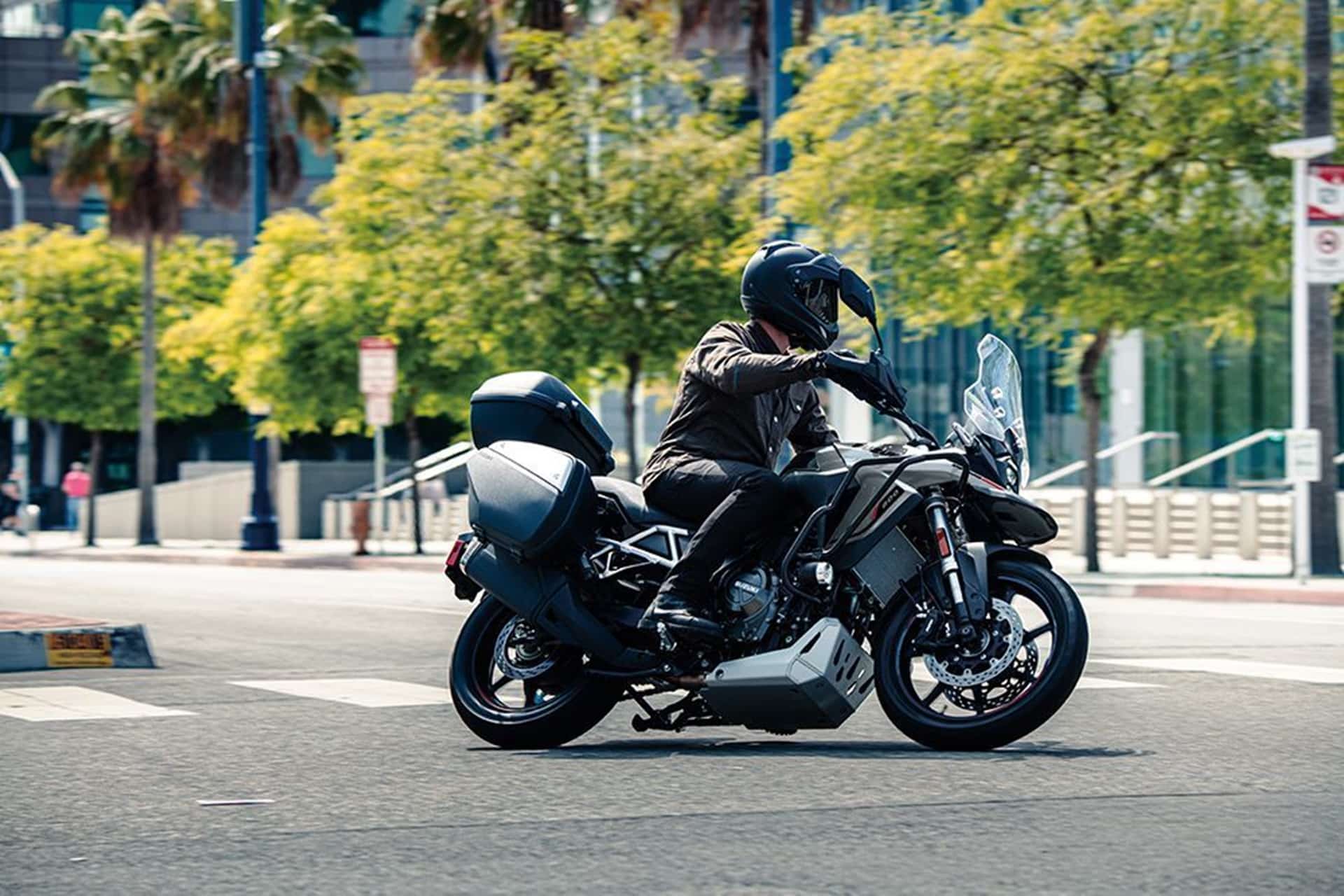 Suzuki为V-Strom 800免费提供独家保护套件