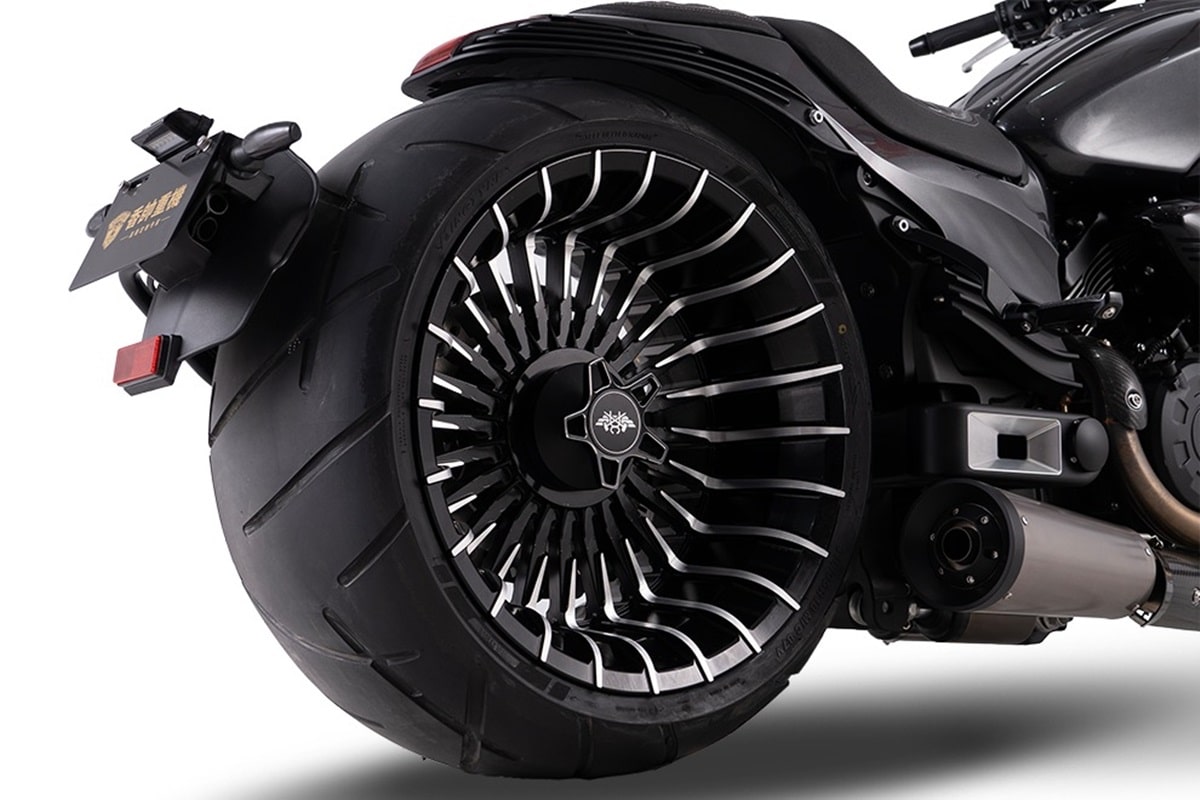 森林狼800：310毫米后胎、单侧摇臂、空气悬架……这就是中国新品牌元帅首款车型的样子