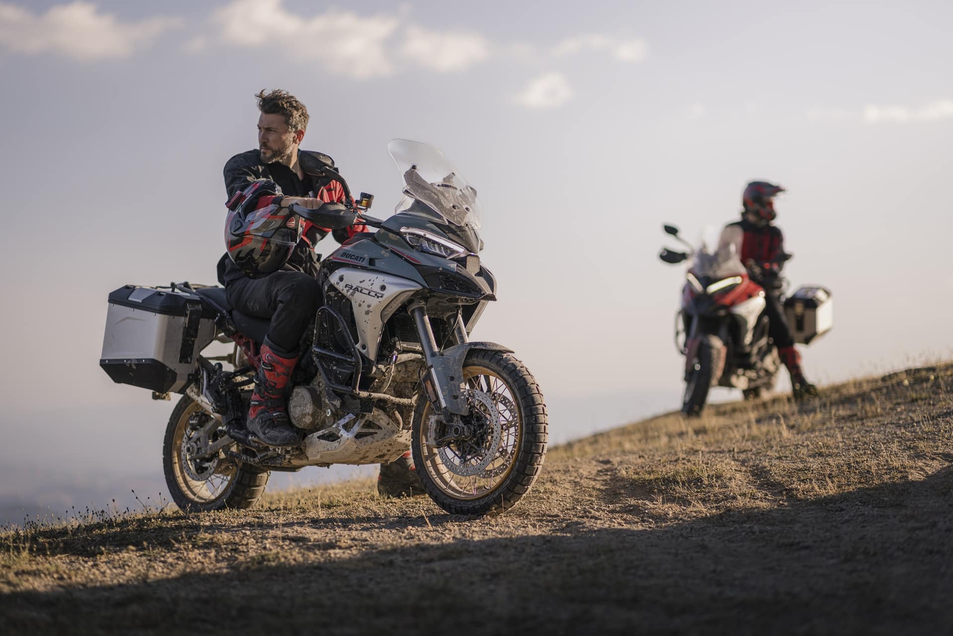 杜卡迪 Multistrada V4 拉力赛 2026