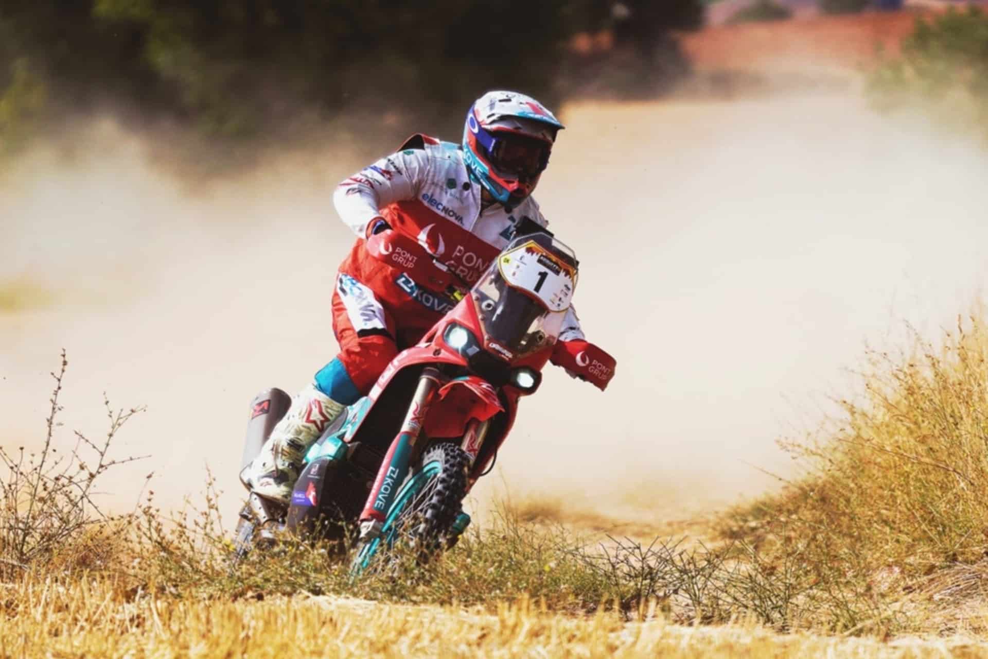 Javi Vega a los mandos de la Kove 450 Rally supera con éxito los retos del Rallye TT Cuenca