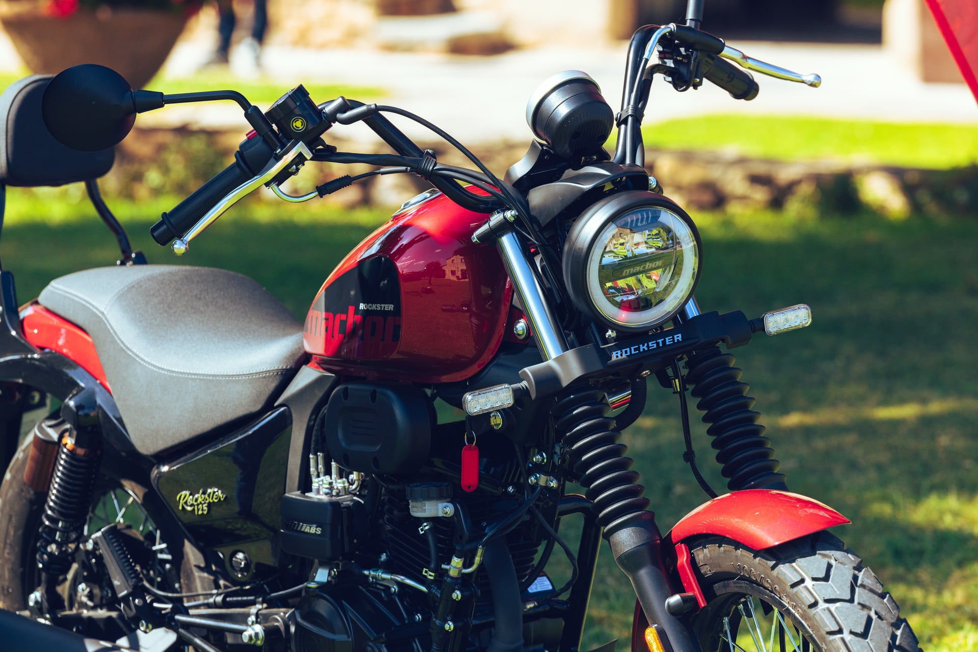 测试 Macbor Rockster 125 Evo/Rockster Flat 125 Evo