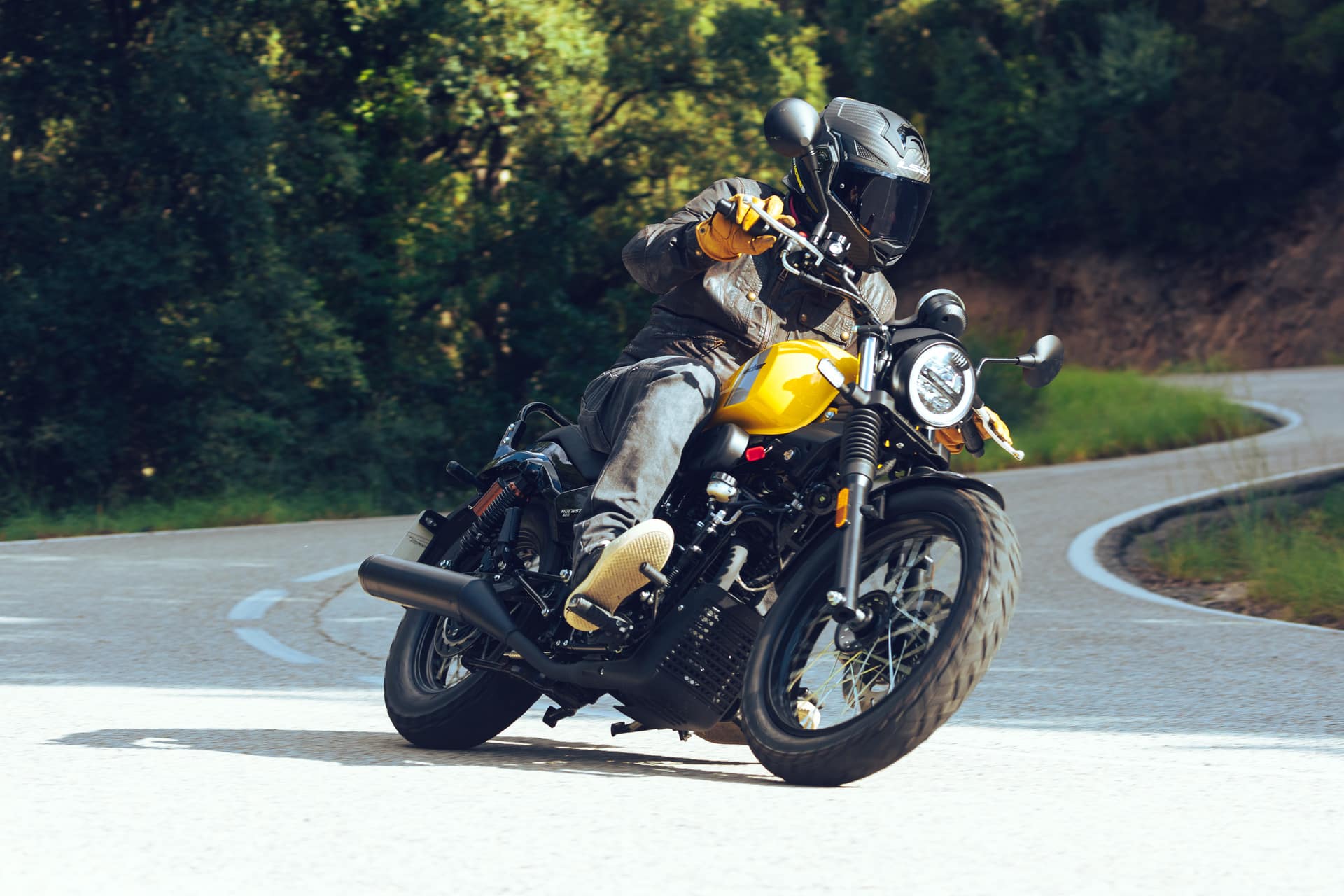 Prueba Macbor Rockster 125 Evo/Rockster Flat 125 Evo