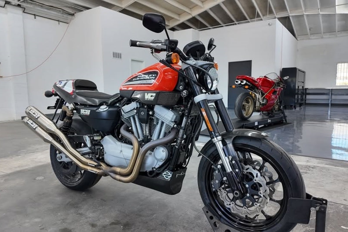 Motos de ensueño a la venta: Harley-Davidson XR1200 Vance & Hines 2009
