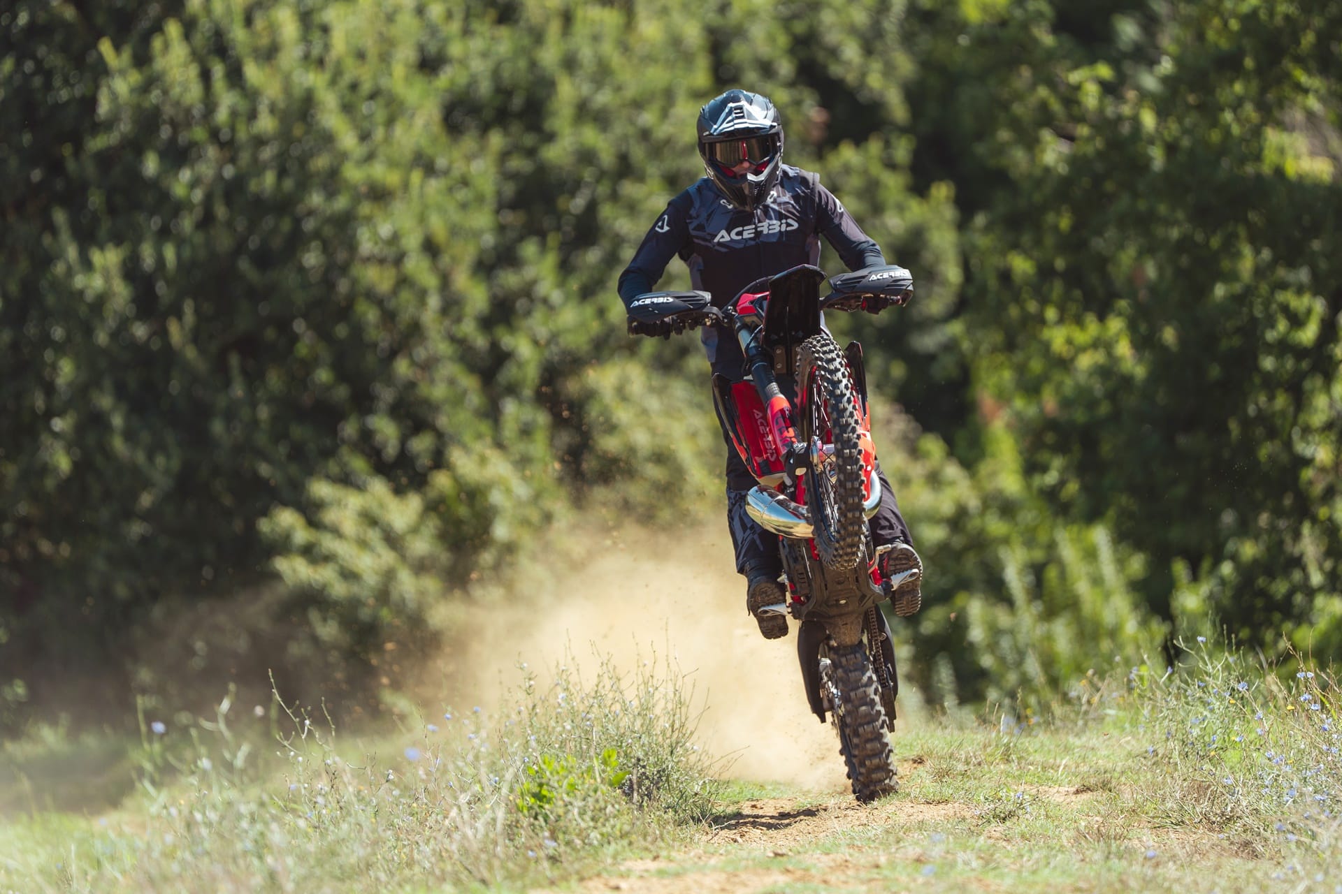 2026 年 Acerbis 夹克新系列：三款顶级品质款式，价格实惠