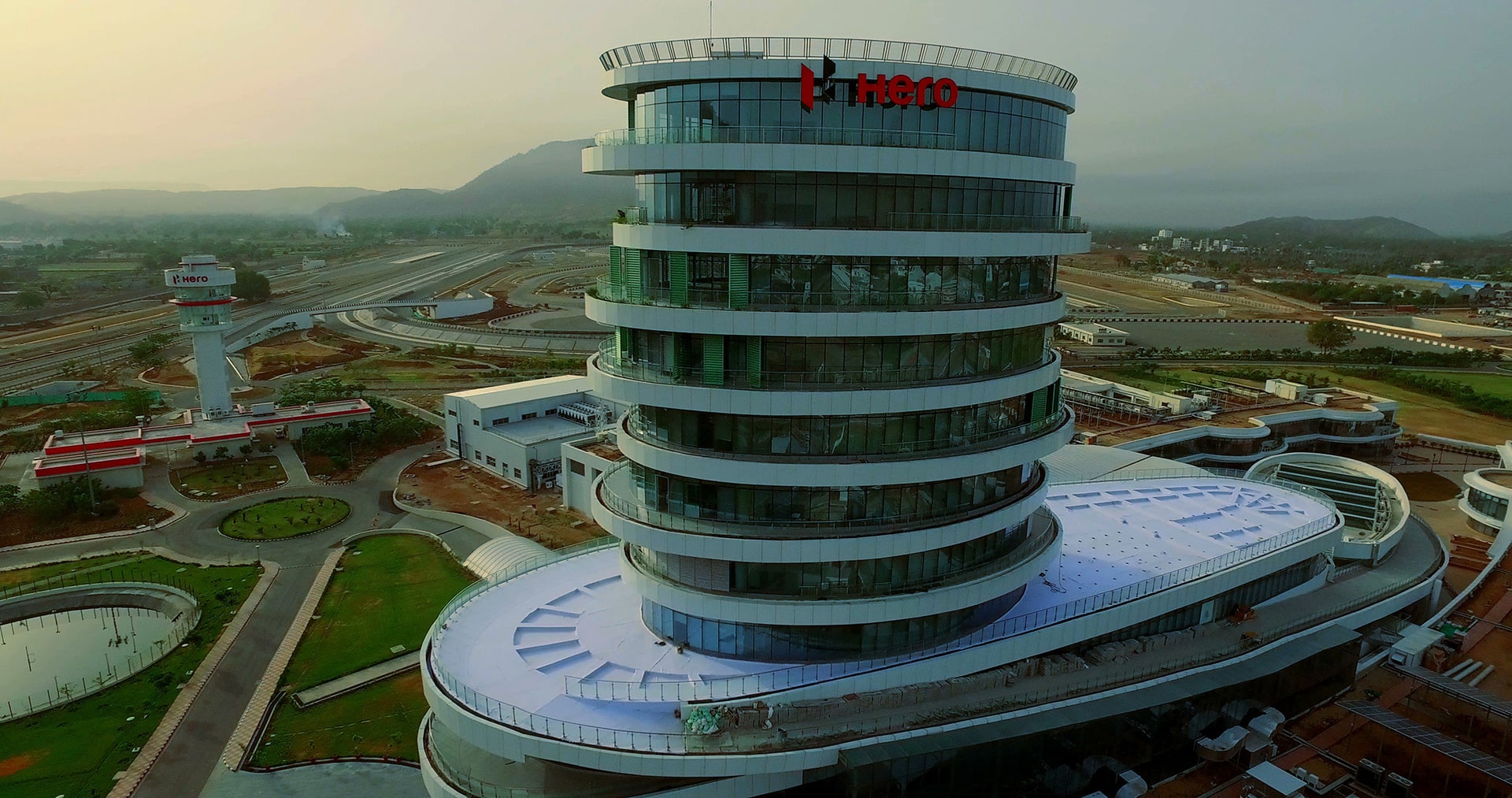 Hero 以无与伦比的价格登陆西班牙，推出三款车型