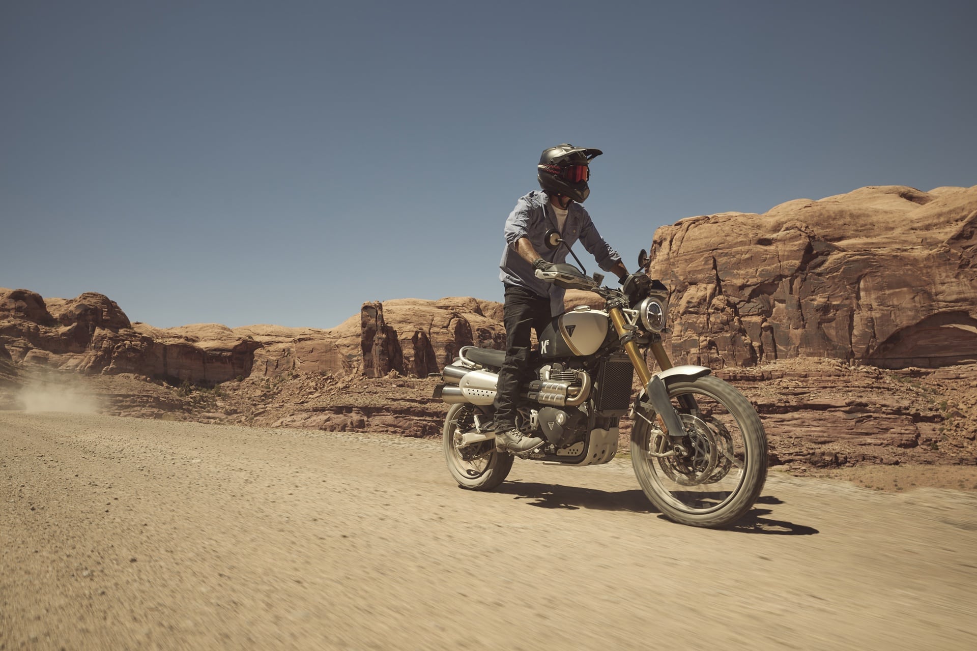 凯旋扰频器 1200 XE 2026