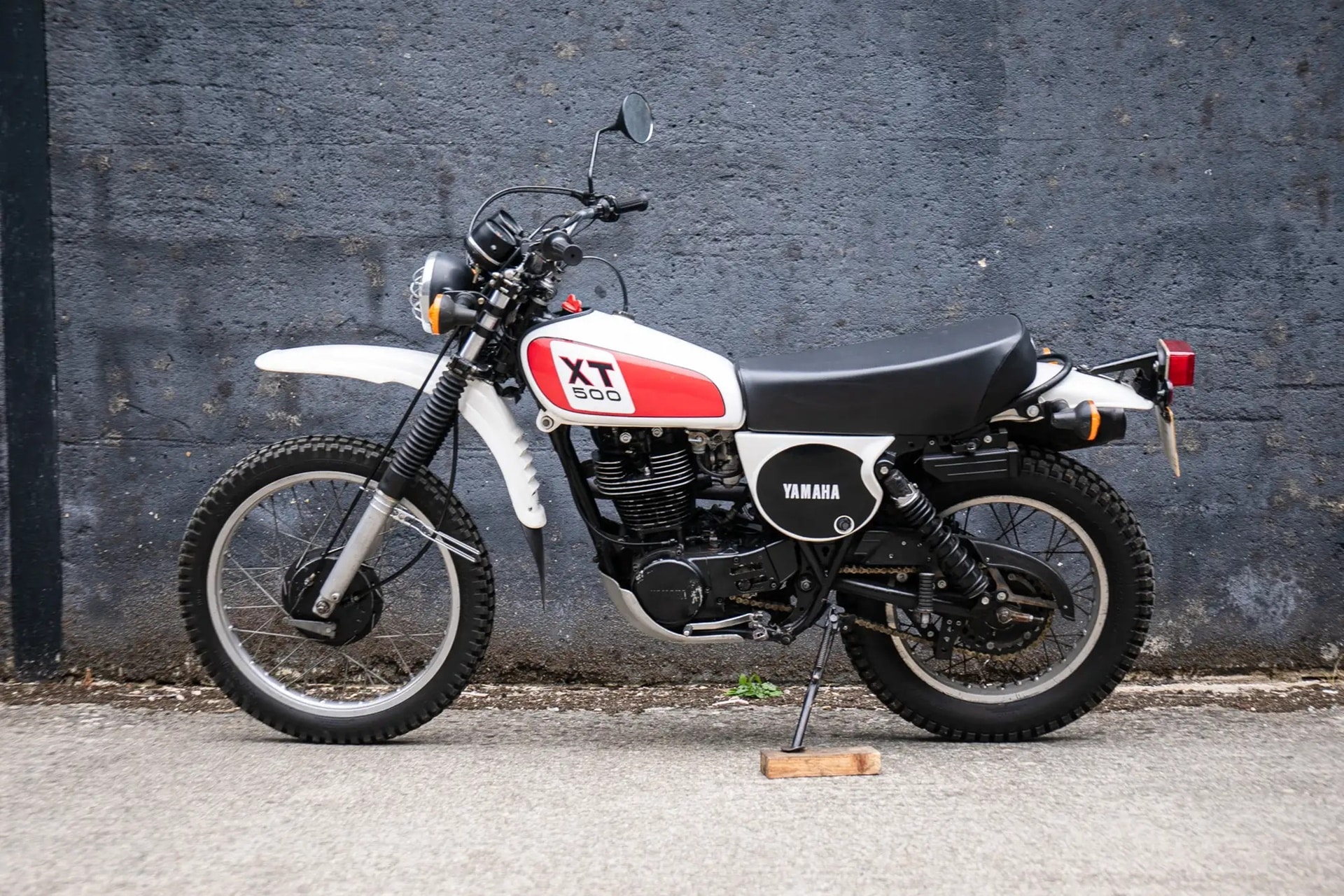 哈里·梅特卡夫 (Harry Metcalfe) 的部分摩托车收藏将于明年 11 月拍卖