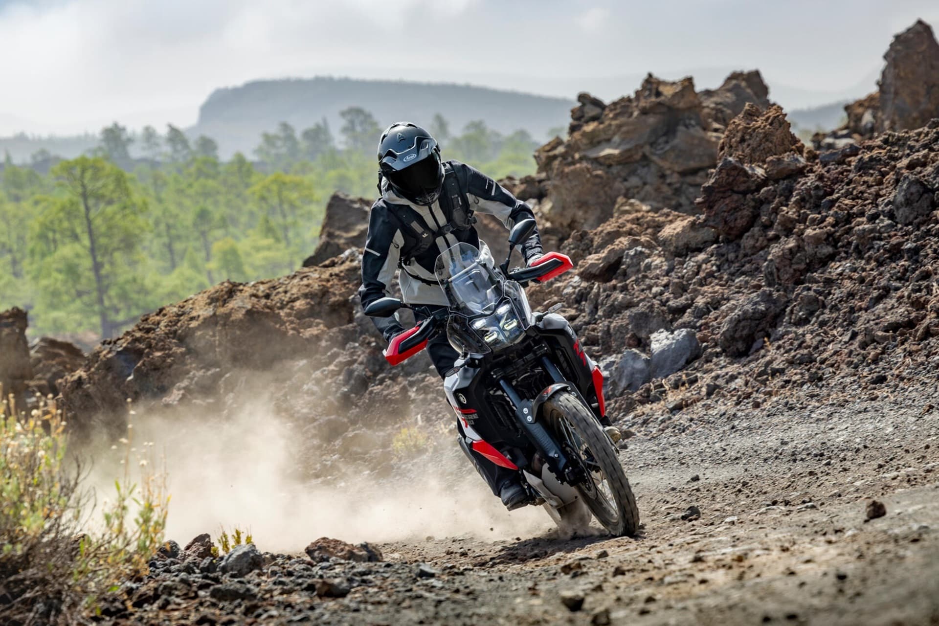 雅马哈 Ténéré 700 世界突袭 2026