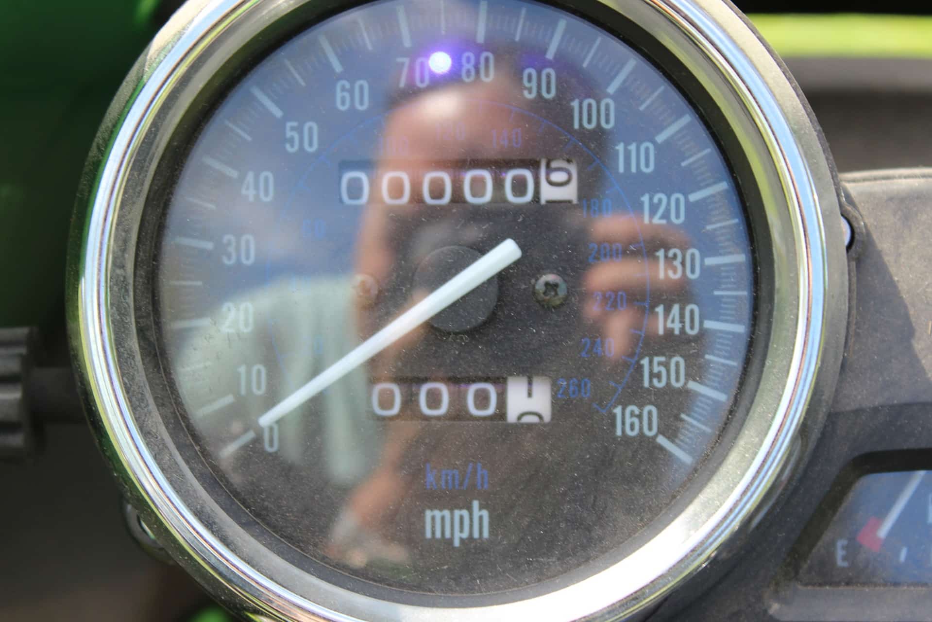 出售的梦想自行车：1999 川崎 ZRX1100“新包装”