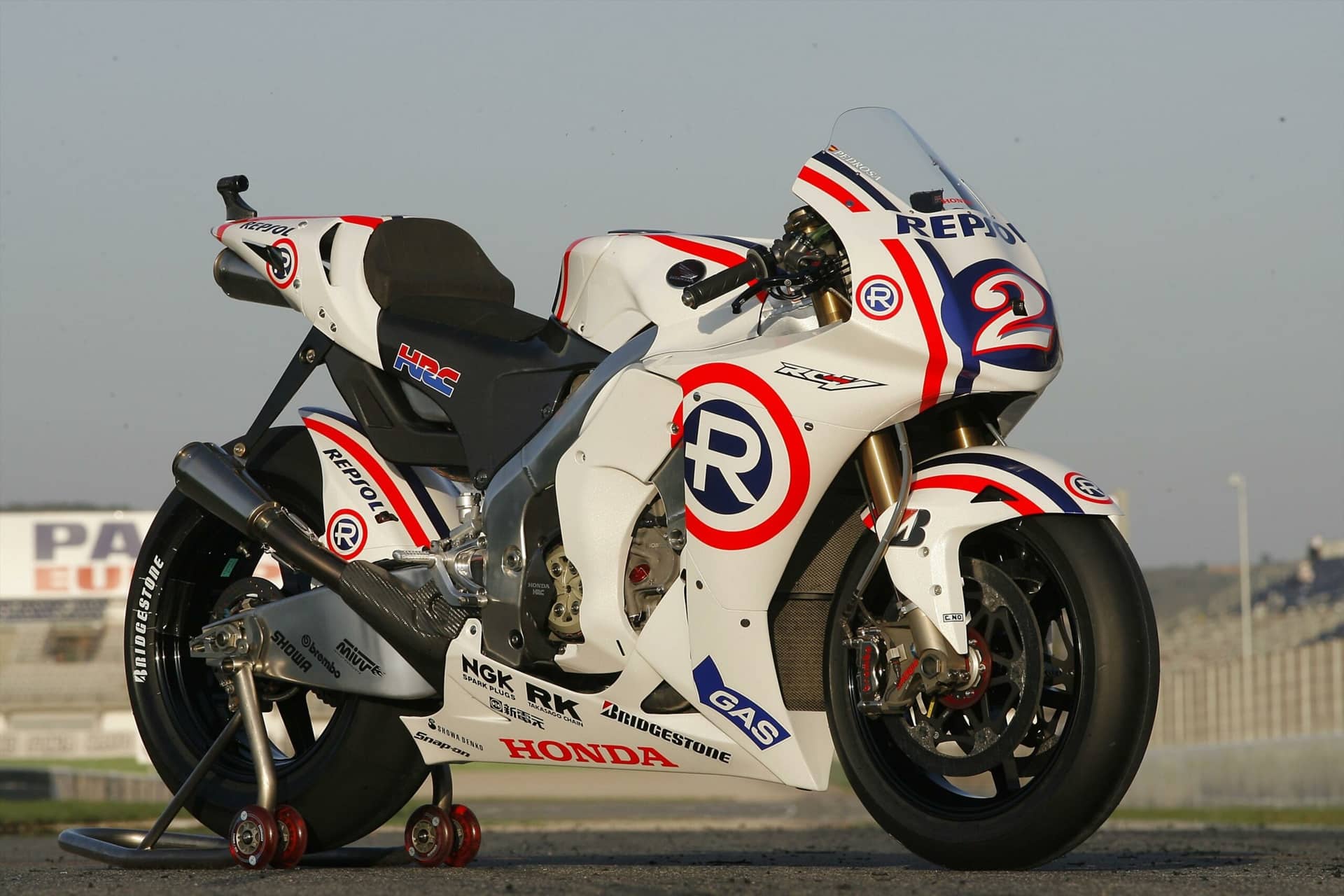 雷普索尔将于 2026 年作为锦标赛官方赞助商重返 MotoGP