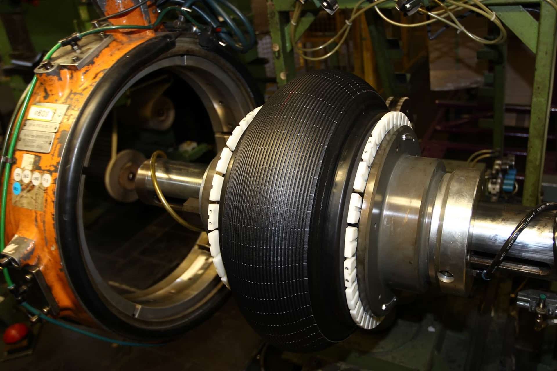 Continental TractionSkin: La tecnología que elimina la necesidad del rodaje en los neumáticos nuevos