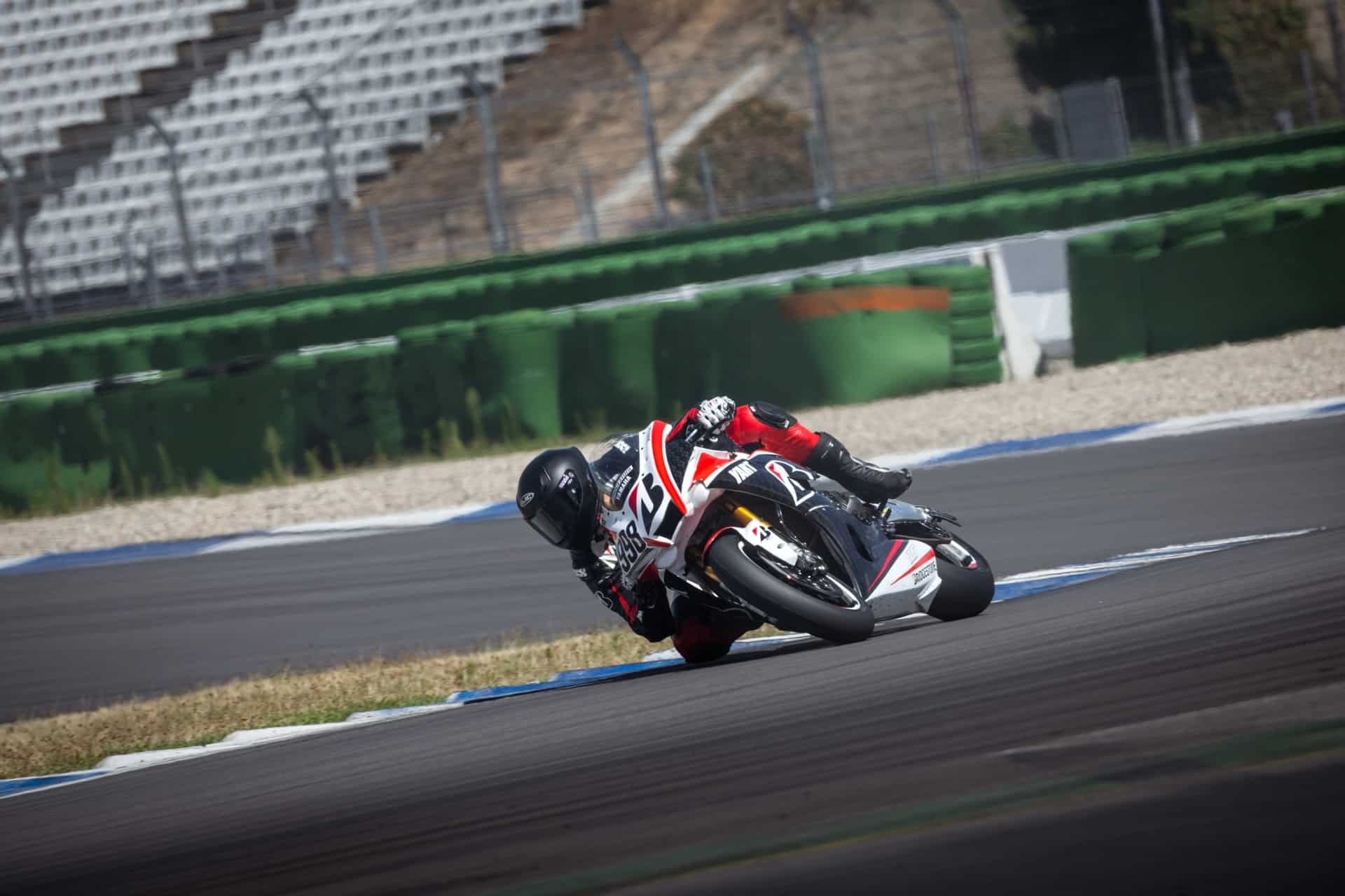 Bridgestone Racing Battlax V03: Máximo exponente del agarre en pista