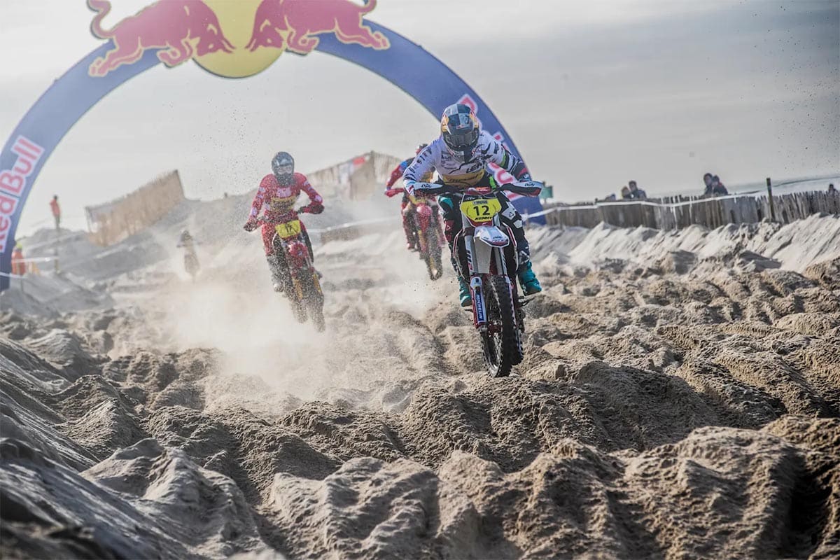 海滩比赛的艰苦程度让每个人都紧张不已