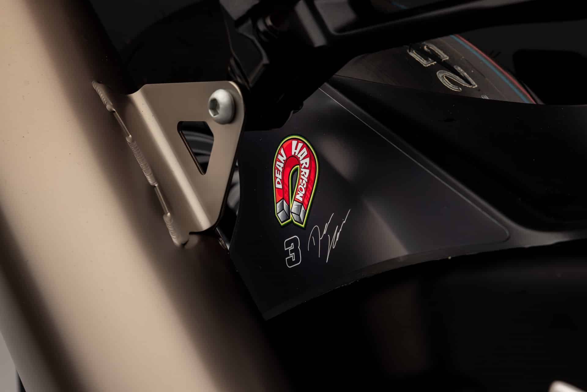 英国本田推出 CBR1000RR-R Fireblade SP 特别版“Dean Harrison Replica”