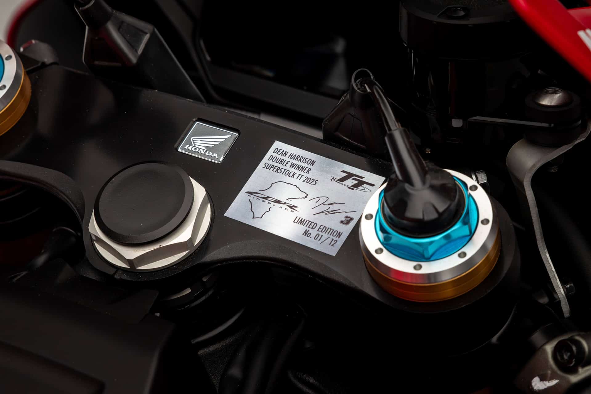 英国本田推出 CBR1000RR-R Fireblade SP 特别版“Dean Harrison Replica”