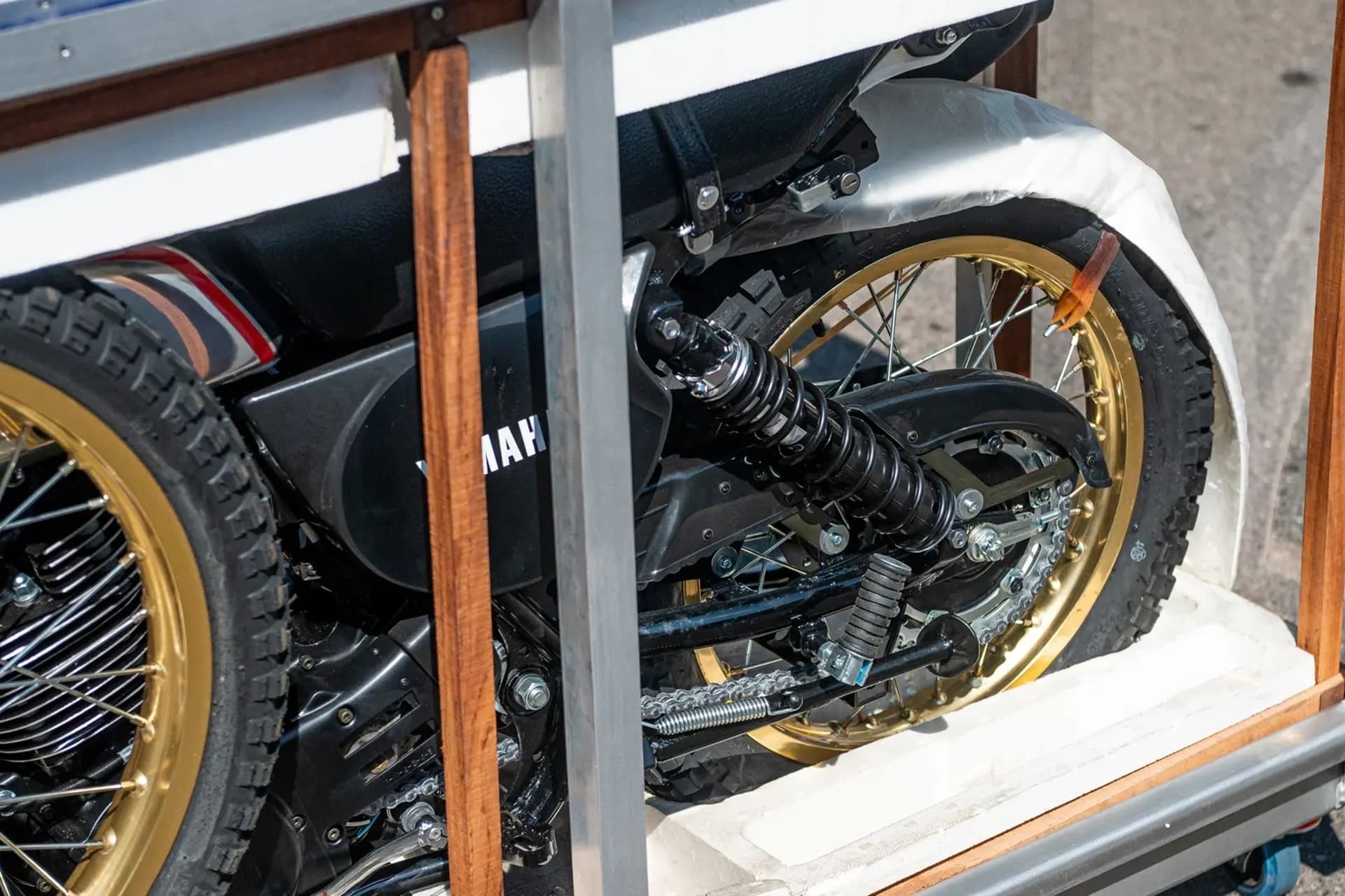 2025年八十年代末的全新雅马哈XT500价格...非常高