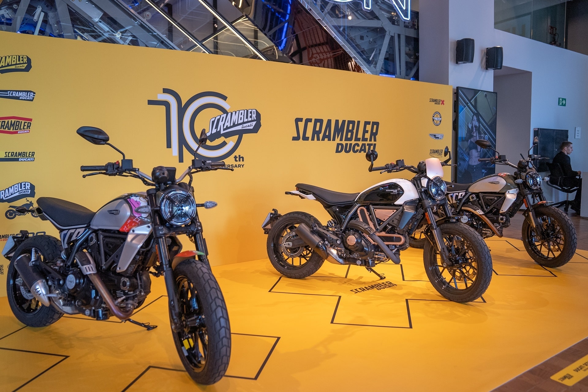 Ducati Scrambler celebra su 10º aniversario combinando diseño, cultura y espíritu motociclista