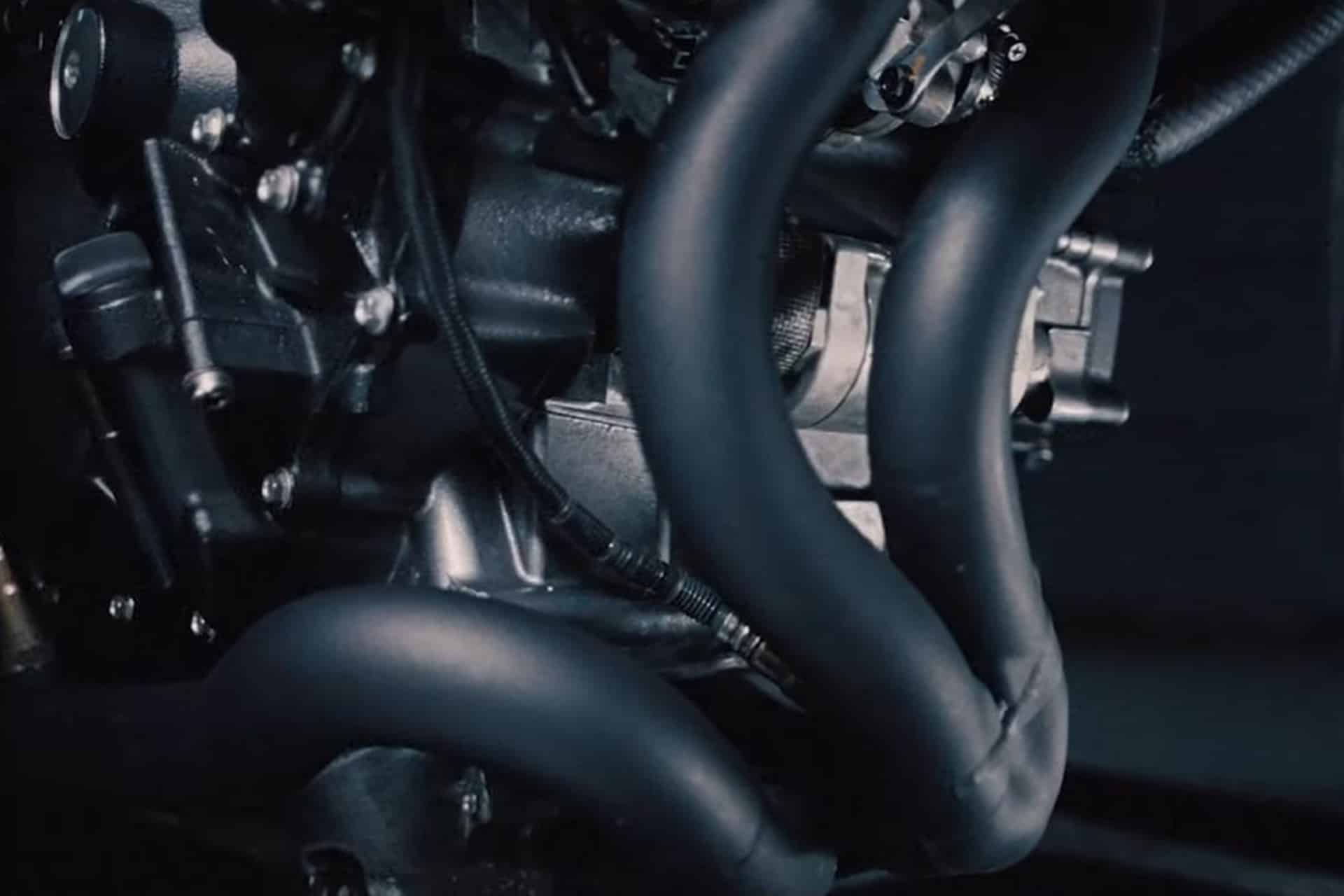 本田展示了期待已久的配备电子压缩机的 V3R 的第一张图片