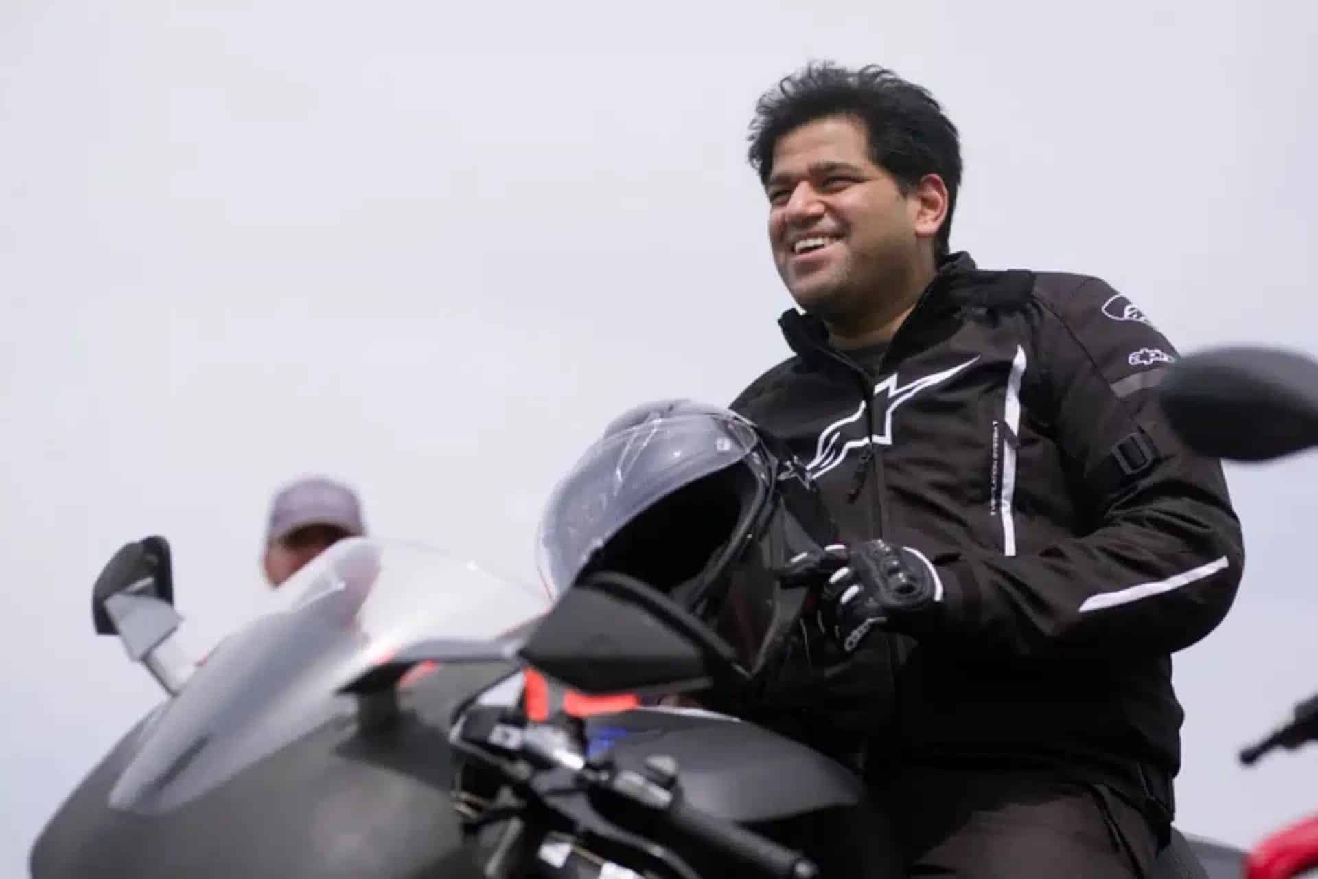 诺顿新款 V4 超级摩托车在正式亮相前亮相