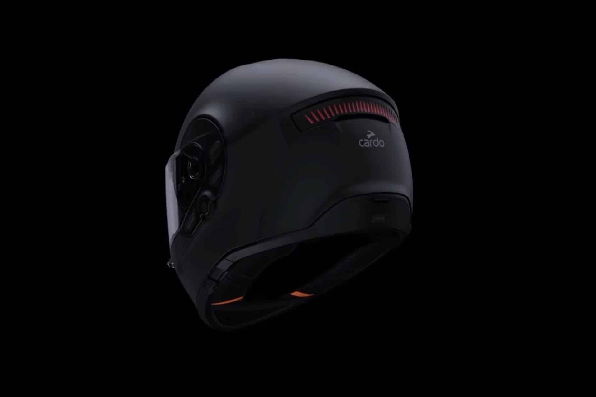 超越 GTS 和 GT 头盔的 Cardo 系统