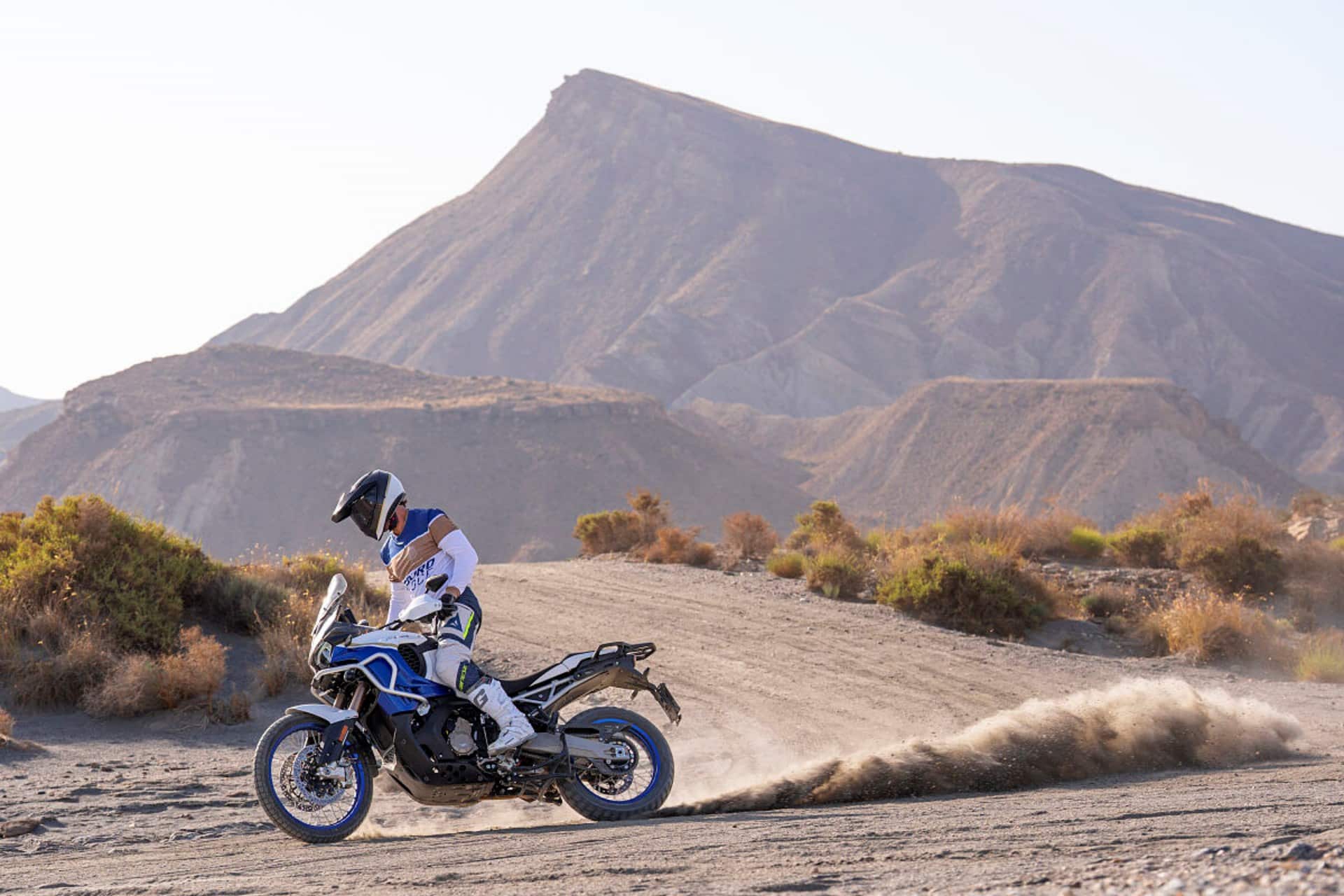 MV 阿古斯塔 Enduro Veloce 2026