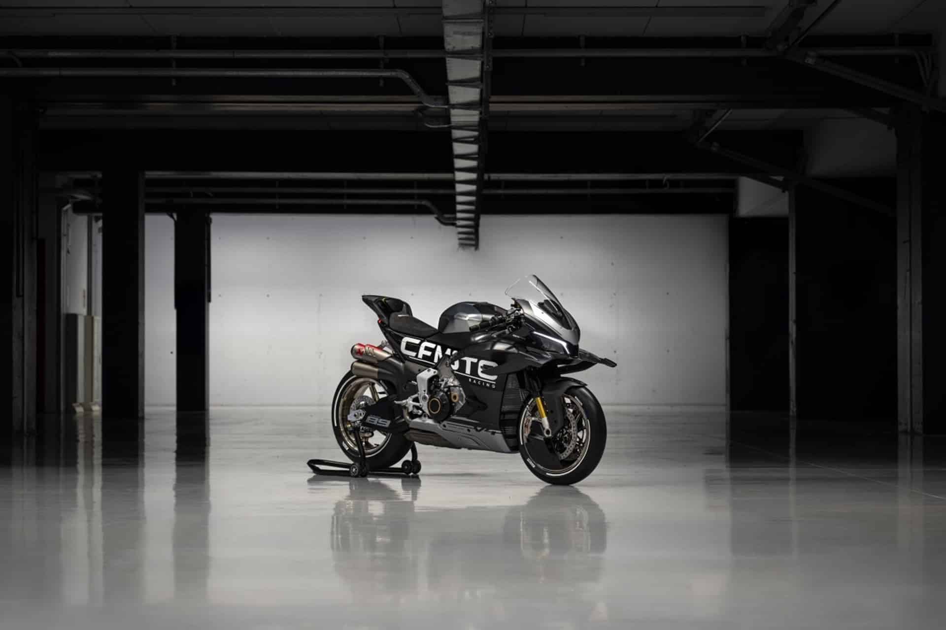 CFMoto在EICMA 2025上展示了多种车型