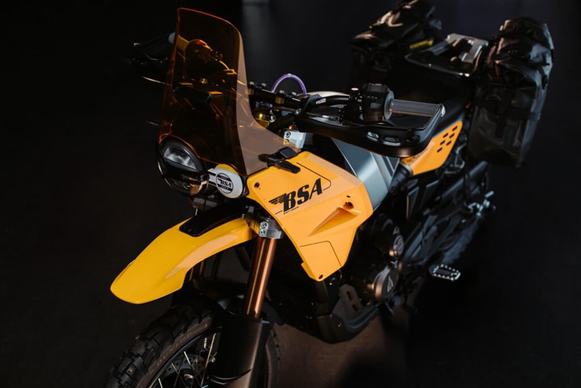 BSA Thunderbolt 2026：这家英国公司通过重新发布神话般的缩写词首次亮相 ADV 领域