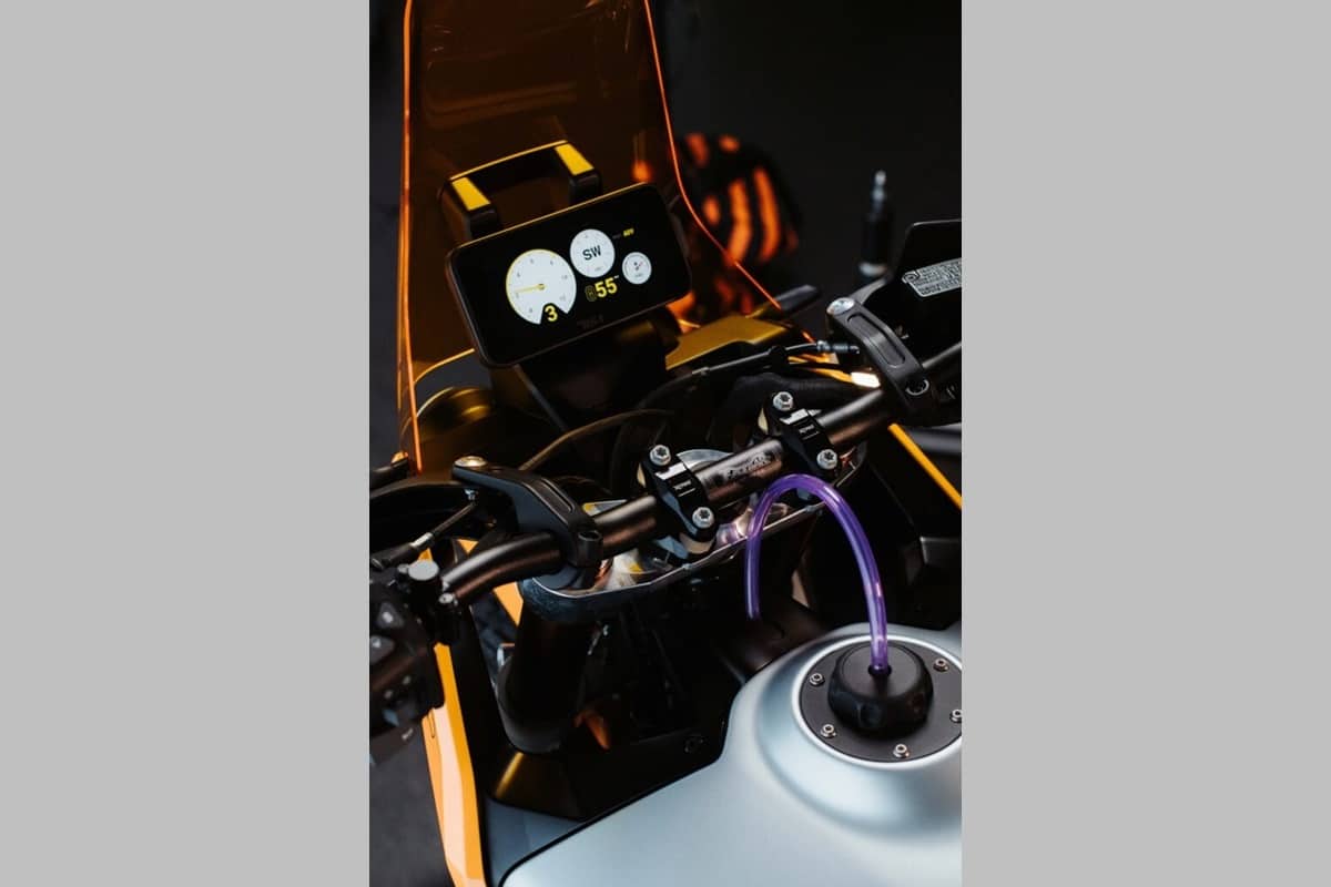 BSA Thunderbolt 2026：这家英国公司通过重新发布神话般的缩写词首次亮相 ADV 领域