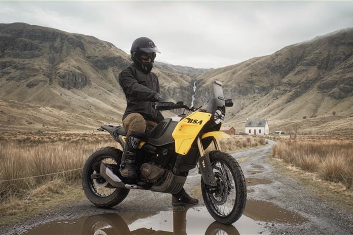 BSA Thunderbolt 2026：这家英国公司通过重新发布神话般的缩写词首次亮相 ADV 领域