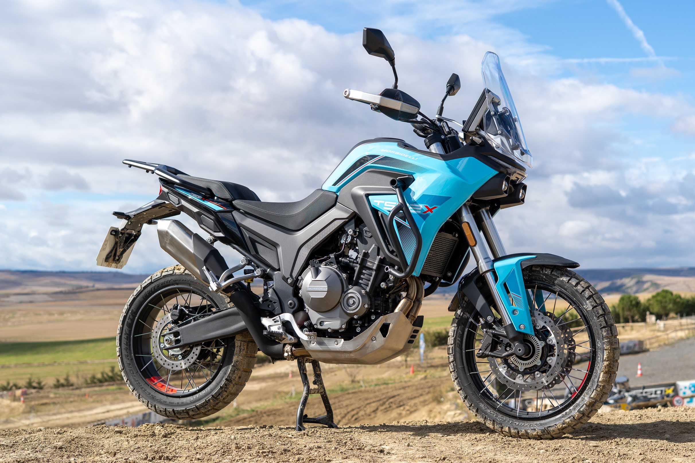 测试 Morbidelli 越野范围 + 惊喜