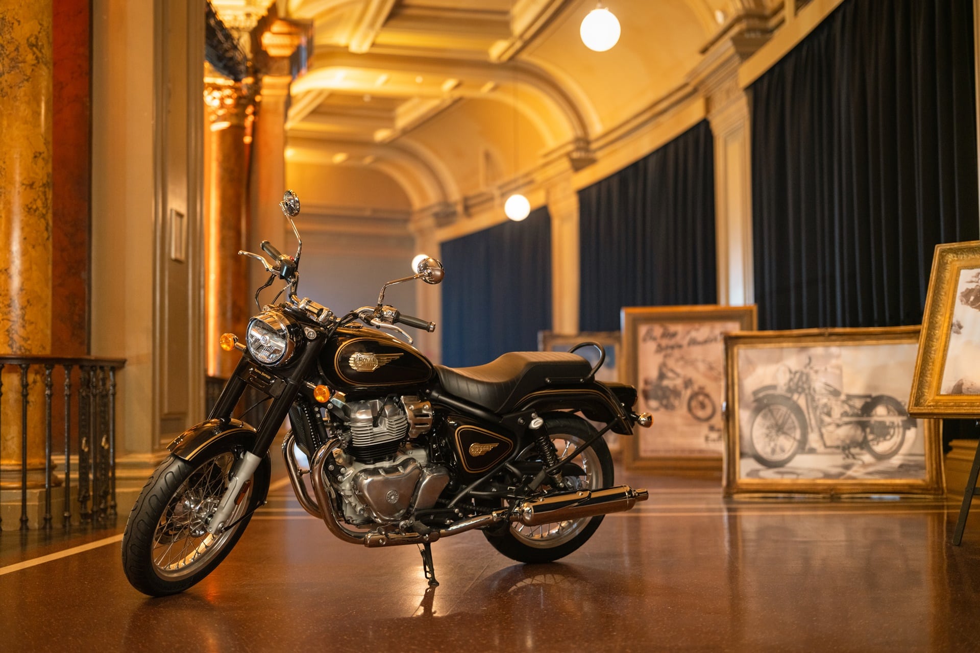 皇家恩菲尔德子弹 650 2026