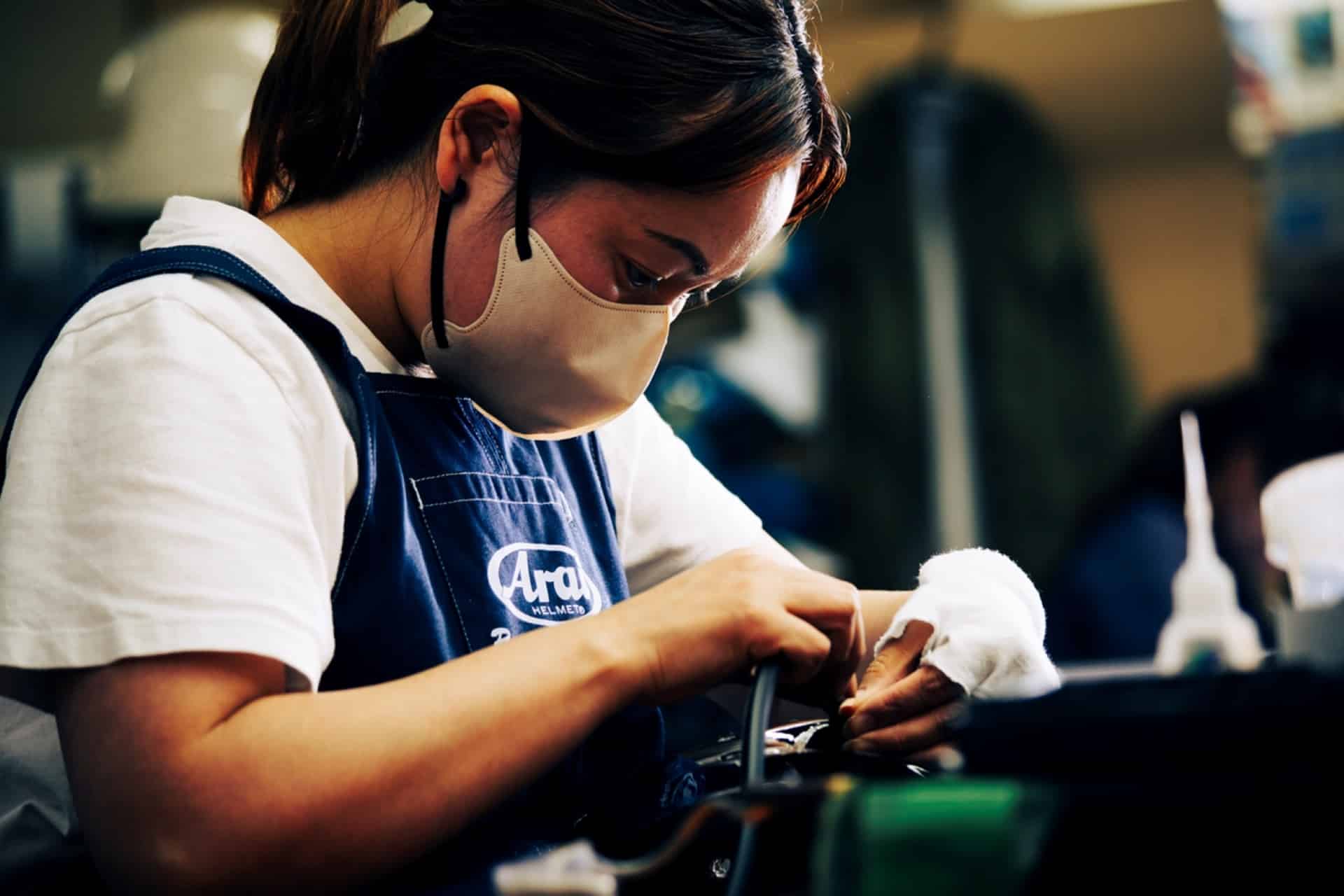 Arai Tour-X5：公路和越野的多功能性和性能