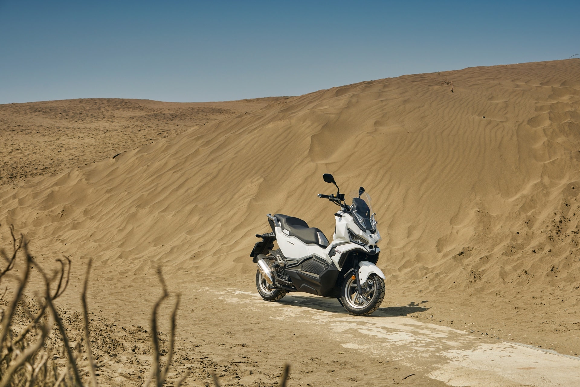 SYM 通过新颖且有吸引力的促销活动强化其跨界产品系列