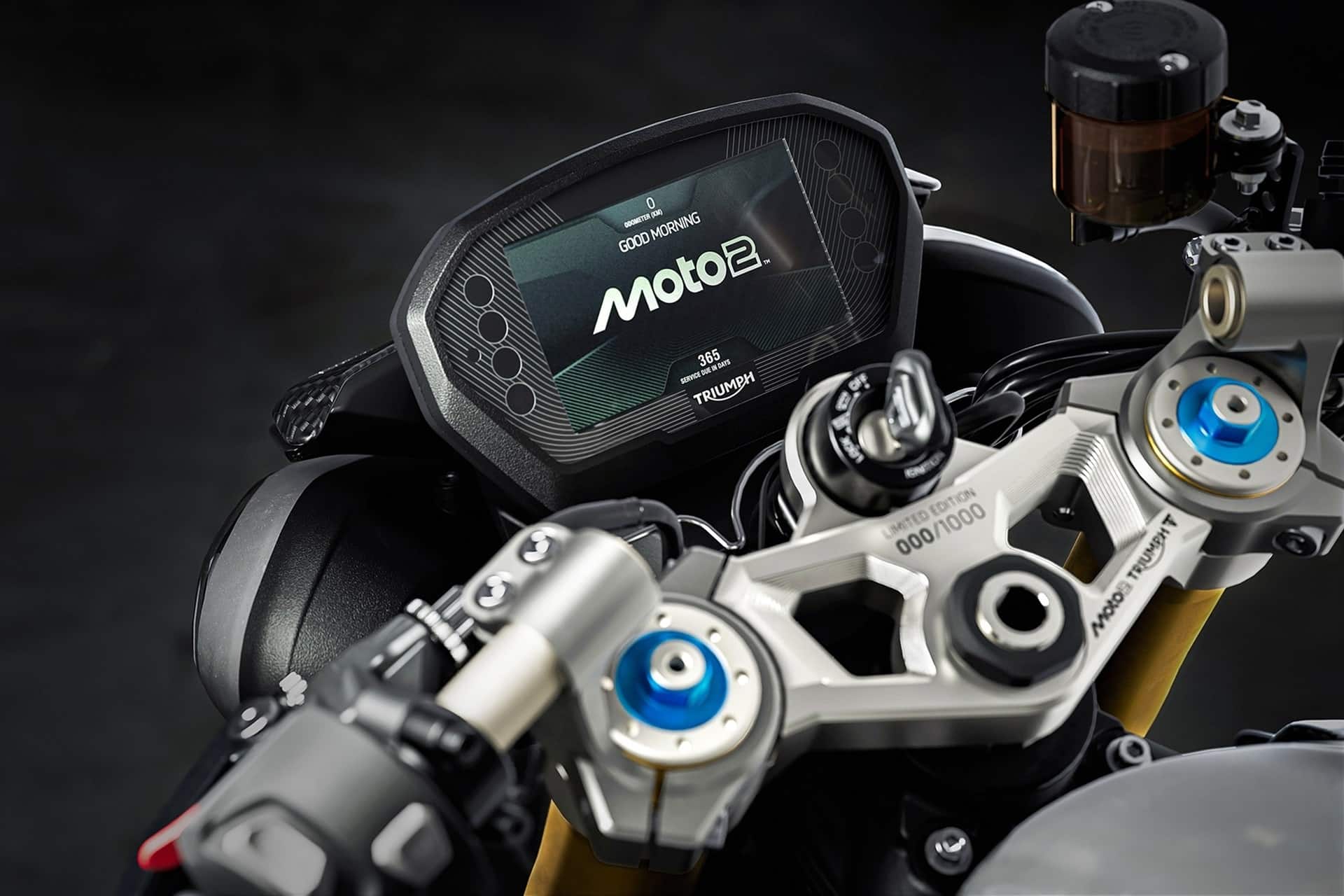 Triumph 推出全新限量版 Street Triple 765 RX 和 Street Triple Moto2 2026