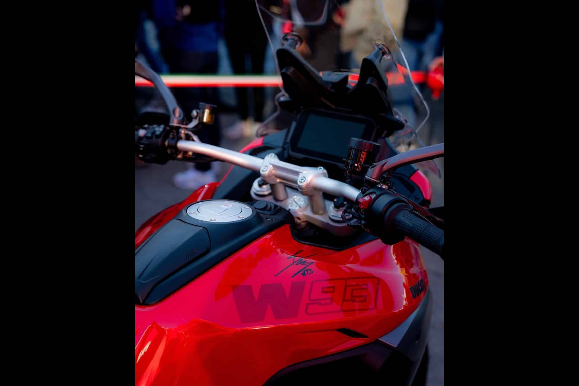 杜卡迪 WE93 挑战赛：Marc Márquez 为获胜者交付 Multistrada V4 S