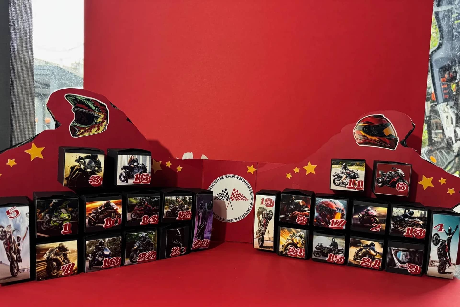 Calendarios de Adviento moteros para recibir con el gas a fondo a esta Navidad 2025